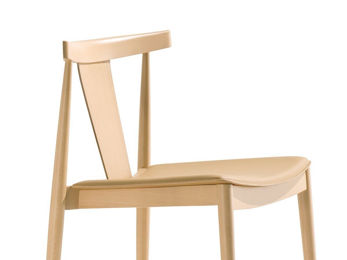【アンドリュー ワールド/Andreu World / GOODS】のSmile Stackable Chair with Upholstered Seat / スマイル SI0326 スタッカブルチェア ボードウッドバック 張座 インテリア・キッズ・メンズ・レディースファッション・服の通販 founy(ファニー) 　クッション　Cushion　シンプル　Simple　フィット　Fit　送料無料　Free Shipping　ホーム・キャンプ・アウトドア・お取り寄せ　Home,Garden,Outdoor,Camping Gear　家具・インテリア　Furniture　チェア・椅子　Chair　ダイニングチェア　Dining Chair　張地「グレード L2(レザー)」を選択した場合|厚みが薄く縁にステッチが入った仕上がりとなります。|ID: prp329100003120988 ipo3291000000025315343