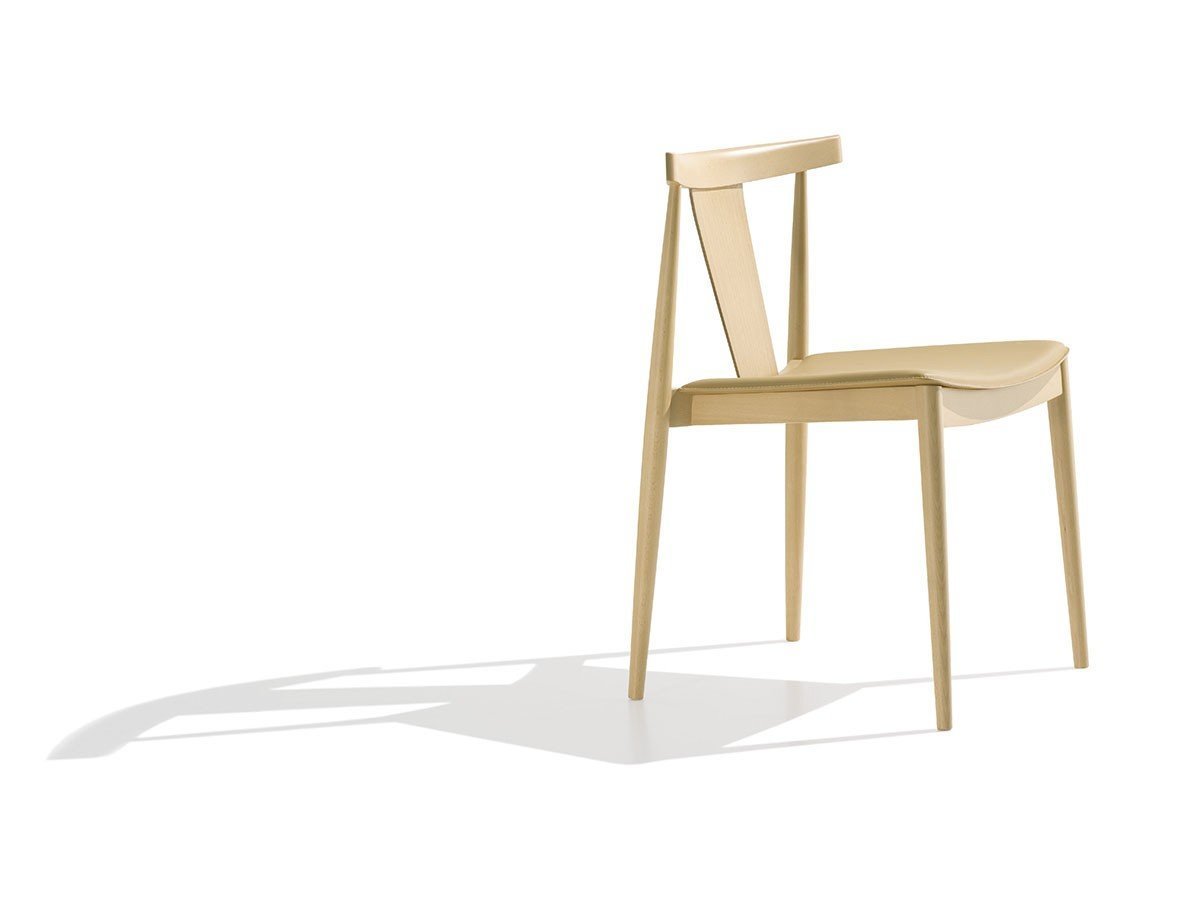 【アンドリュー ワールド/Andreu World / GOODS】のSmile Stackable Chair with Upholstered Seat / スマイル SI0326 スタッカブルチェア ボードウッドバック 張座 人気、トレンドファッション・服の通販 founy(ファニー) 　クッション　Cushion, Throw Pillow　シンプル　Simple, Minimal　フィット　Fit, Slim Fit　送料無料　Free Shipping　ホーム・キャンプ・アウトドア・お取り寄せ　Home Living / Home & Lifestyle / Camping Gear / Outdoor Camping　家具・インテリア　Home Furniture & Interior. Stylish & Functional Living Spaces　チェア・椅子　Seating & Chairs　ダイニングチェア・木製チェア　Dining Chairs　other-2|ID: prp329100003120988 ipo3291000000031495453