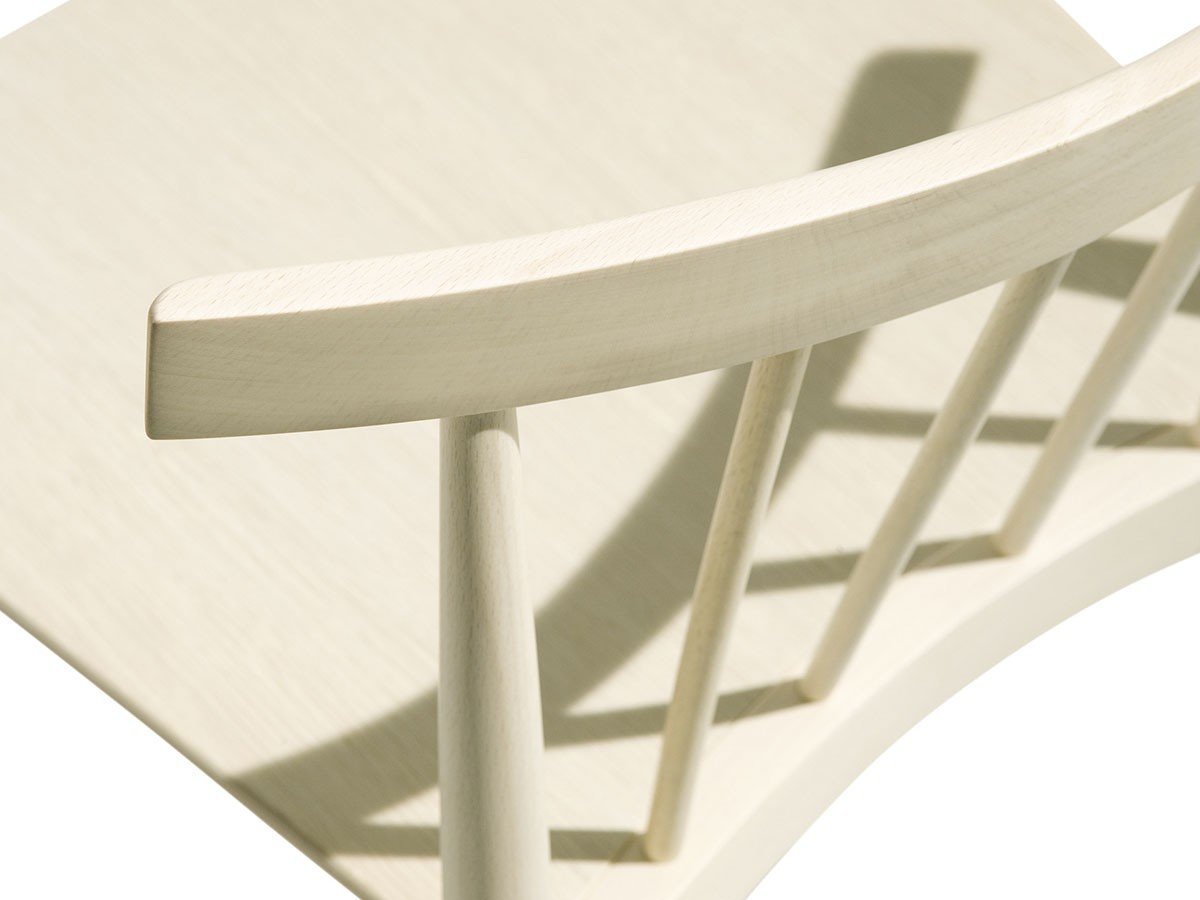 【アンドリュー ワールド/Andreu World / GOODS】のSmile Stackable Chair with Upholstered Seat / スマイル SI0324 スタッカブルチェア スピンドルバック 張座 インテリア・キッズ・メンズ・レディースファッション・服の通販 founy(ファニー) 　クッション　Cushion, Throw Pillow　シンプル　Simple, Minimal　スピンドル　Spindle, Drawcord　ビーチ　Beach, Seaside　フィット　Fit, Slim Fit　送料無料　Free Shipping　ホーム・キャンプ・アウトドア・お取り寄せ　Home Living / Home & Lifestyle / Camping Gear / Outdoor Camping　家具・インテリア　Home Furniture & Interior. Stylish & Functional Living Spaces　チェア・椅子　Seating & Chairs　ダイニングチェア・木製チェア　Dining Chairs　参考イメージ|ID: prp329100003120990 ipo3291000000035891521