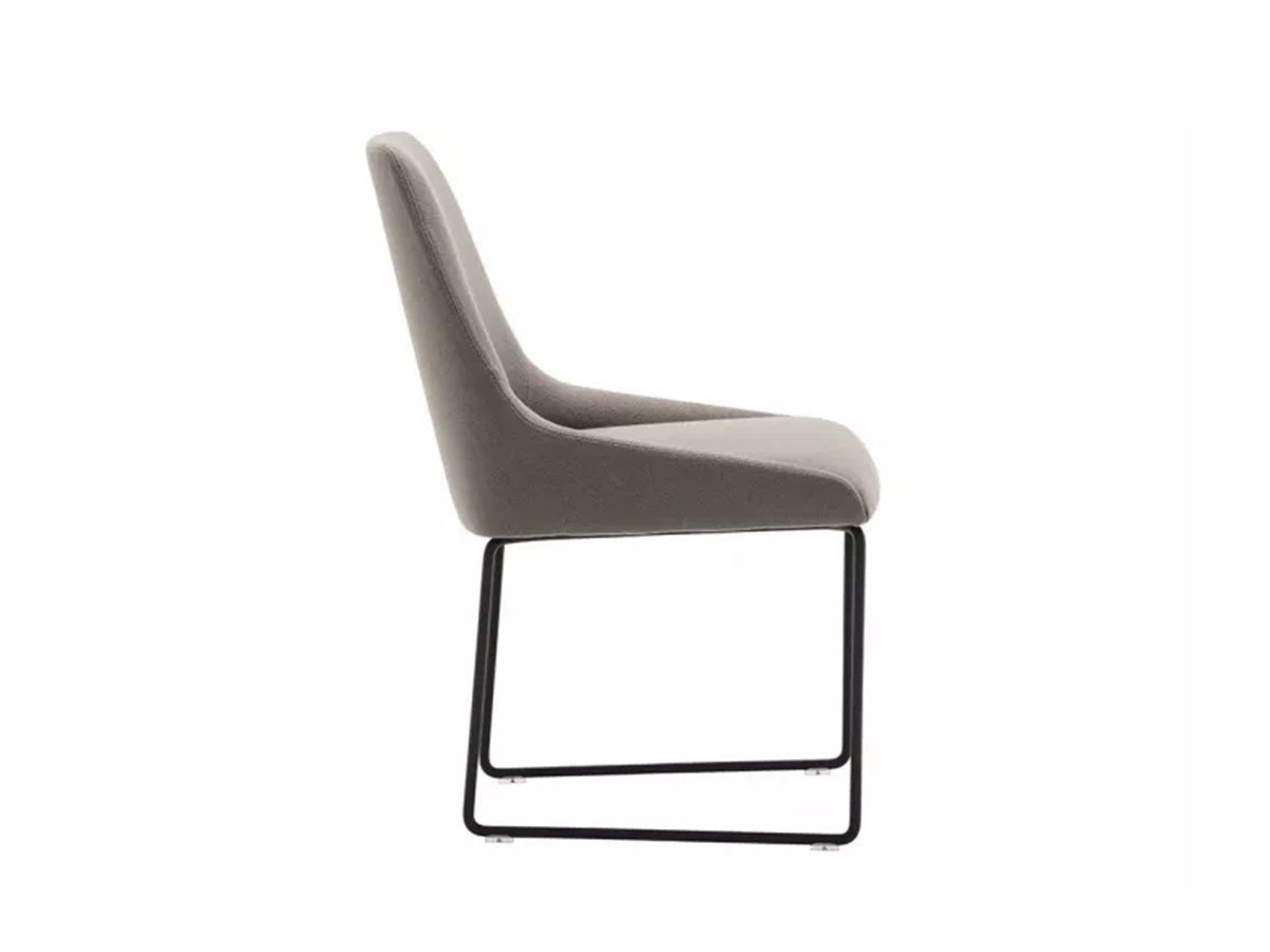 【アンドリュー ワールド/Andreu World / GOODS】のAlya Chair / アリヤ SI1553 チェア スレッジベース 人気、トレンドファッション・服の通販 founy(ファニー) 　送料無料　Free Shipping　スリム　Slim　フォルム　Form　リラックス　Relax　ホーム・キャンプ・アウトドア・お取り寄せ　Home,Garden,Outdoor,Camping Gear　家具・インテリア　Furniture　チェア・椅子　Chair　ダイニングチェア　Dining Chair　other-5|ID: prp329100003121008 ipo3291000000031495547