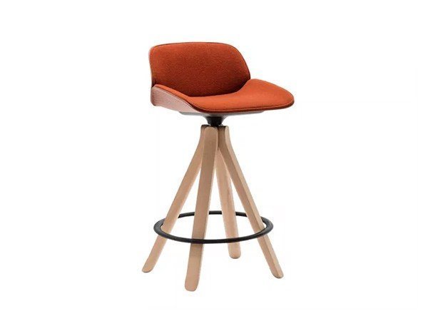 【アンドリュー ワールド/Andreu World / GOODS】のNuez Counter Stool Upholstered Shell Pad / ヌエス BQ2780 カウンタースツール 回転式木脚(シェルパッド) インテリア・キッズ・メンズ・レディースファッション・服の通販 founy(ファニー) https://founy.com/ キルティング Quilting クッション Cushion 送料無料 Free Shipping ホーム・キャンプ・アウトドア・お取り寄せ Home,Garden,Outdoor,Camping Gear 家具・インテリア Furniture チェア・椅子 Chair スツール Stool ホーム・キャンプ・アウトドア・お取り寄せ Home,Garden,Outdoor,Camping Gear 家具・インテリア Furniture チェア・椅子 Chair カウンターチェア・ハイスツール Counter Chair/High Stool |ID: prp329100003121076 ipo3291000000030204097