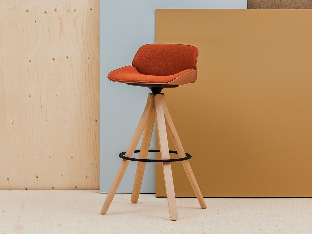 【アンドリュー ワールド/Andreu World / GOODS】のNuez Counter Stool Upholstered Shell Pad / ヌエス BQ2780 カウンタースツール 回転式木脚(シェルパッド) 人気、トレンドファッション・服の通販 founy(ファニー) 　キルティング　Quilted, Quilting　クッション　Cushion, Throw Pillow　送料無料　Free Shipping　ホーム・キャンプ・アウトドア・お取り寄せ　Home Living / Home & Lifestyle / Camping Gear / Outdoor Camping　家具・インテリア　Home Furniture & Interior. Stylish & Functional Living Spaces　チェア・椅子　Seating & Chairs　スツール・バースツール　Stools & Bar Stools　ホーム・キャンプ・アウトドア・お取り寄せ　Home Living / Home & Lifestyle / Camping Gear / Outdoor Camping　家具・インテリア　Home Furniture & Interior. Stylish & Functional Living Spaces　チェア・椅子　Seating & Chairs　カウンターチェア・ハイチェア　Bar Stools / High Stools　other-4|ID: prp329100003121076 ipo3291000000031495812