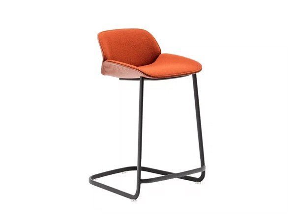 【アンドリュー ワールド/Andreu World / GOODS】のNuez Counter Stool Upholstered Shell Pad / ヌエス BQ2778 カウンタースツール カンチレバーベース(シェルパッド) インテリア・キッズ・メンズ・レディースファッション・服の通販 founy(ファニー) https://founy.com/ キルティング Quilting クッション Cushion スリム Slim 送料無料 Free Shipping ホーム・キャンプ・アウトドア・お取り寄せ Home,Garden,Outdoor,Camping Gear 家具・インテリア Furniture チェア・椅子 Chair スツール Stool ホーム・キャンプ・アウトドア・お取り寄せ Home,Garden,Outdoor,Camping Gear 家具・インテリア Furniture チェア・椅子 Chair カウンターチェア・ハイスツール Counter Chair/High Stool |ID: prp329100003121080 ipo3291000000030204246