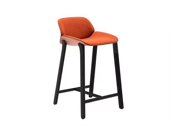 【アンドリュー ワールド/Andreu World / GOODS】のNuez Counter Stool Upholstered Shell Pad / ヌエス BQ2776 カウンタースツール 木脚(シェルパッド) インテリア・キッズ・メンズ・レディースファッション・服の通販 founy(ファニー) https://founy.com/ キルティング Quilting クッション Cushion シンプル Simple 送料無料 Free Shipping ホーム・キャンプ・アウトドア・お取り寄せ Home,Garden,Outdoor,Camping Gear 家具・インテリア Furniture チェア・椅子 Chair スツール Stool ホーム・キャンプ・アウトドア・お取り寄せ Home,Garden,Outdoor,Camping Gear 家具・インテリア Furniture チェア・椅子 Chair カウンターチェア・ハイスツール Counter Chair/High Stool |ID: prp329100003121082 ipo3291000000030204317