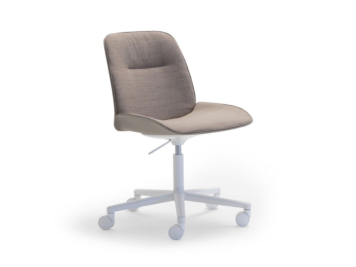 【アンドリュー ワールド/Andreu World / GOODS】のNuez Chair Upholstered Shell Pad / ヌエス SI2788 チェア キャスターベース(シェルパッド) 人気、トレンドファッション・服の通販 founy(ファニー) 　キルティング　Quilting　クッション　Cushion　デスク　Desk　ワーク　Work　送料無料　Free Shipping　ホーム・キャンプ・アウトドア・お取り寄せ　Home,Garden,Outdoor,Camping Gear　家具・インテリア　Furniture　チェア・椅子　Chair　オフィスチェア・デスクチェア　Office Chair/Desk Chair　 other-1|ID: prp329100003121085 ipo3291000000021148050