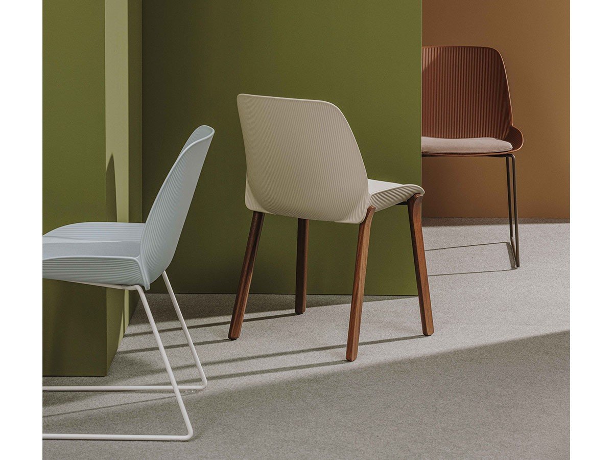 【アンドリュー ワールド/Andreu World / GOODS】のNuez Chair Upholstered Shell Pad / ヌエス SI2784 チェア 木脚(シェルパッド) 人気、トレンドファッション・服の通販 founy(ファニー) 　キルティング　Quilting　クッション　Cushion　シンプル　Simple　送料無料　Free Shipping　ホーム・キャンプ・アウトドア・お取り寄せ　Home,Garden,Outdoor,Camping Gear　家具・インテリア　Furniture　チェア・椅子　Chair　ダイニングチェア　Dining Chair　other-2|ID: prp329100003121093 ipo3291000000031495894