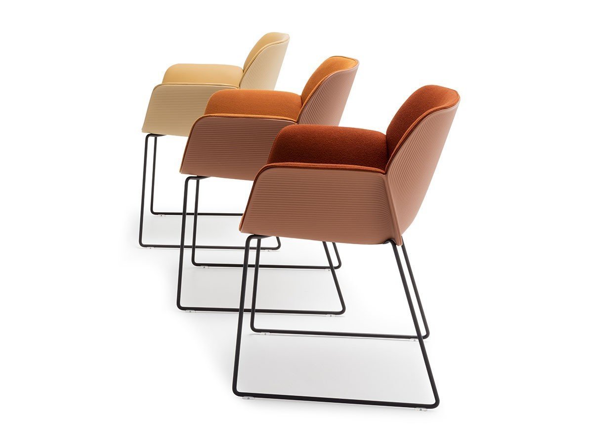 【アンドリュー ワールド/Andreu World / GOODS】のNuez Armchair Thermo-polymer shell / ヌエス SO2783 アームチェア スレッジベース(サーモポリマーシェル) インテリア・キッズ・メンズ・レディースファッション・服の通販 founy(ファニー) 　キルティング　Quilting　シンプル　Simple　スリム　Slim　送料無料　Free Shipping　ホーム・キャンプ・アウトドア・お取り寄せ　Home,Garden,Outdoor,Camping Gear　家具・インテリア　Furniture　チェア・椅子　Chair　ダイニングチェア　Dining Chair　ホーム・キャンプ・アウトドア・お取り寄せ　Home,Garden,Outdoor,Camping Gear　家具・インテリア　Furniture　チェア・椅子　Chair　アームチェア　Armchair　参考イメージ|ID: prp329100003121094 ipo3291000000030204786
