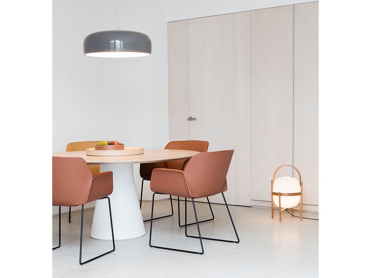 【アンドリュー ワールド/Andreu World / GOODS】のNuez Armchair Thermo-polymer shell / ヌエス SO2783 アームチェア スレッジベース(サーモポリマーシェル) 人気、トレンドファッション・服の通販 founy(ファニー) 　キルティング　Quilting　シンプル　Simple　スリム　Slim　送料無料　Free Shipping　ホーム・キャンプ・アウトドア・お取り寄せ　Home,Garden,Outdoor,Camping Gear　家具・インテリア　Furniture　チェア・椅子　Chair　ダイニングチェア　Dining Chair　ホーム・キャンプ・アウトドア・お取り寄せ　Home,Garden,Outdoor,Camping Gear　家具・インテリア　Furniture　チェア・椅子　Chair　アームチェア　Armchair　other-2|ID: prp329100003121094 ipo3291000000031495899