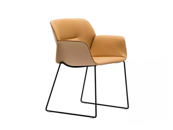 【アンドリュー ワールド/Andreu World / GOODS】のNuez Armchair Upholstered Shell Pad / ヌエス SO2783 アームチェア スレッジベース(シェルパッド) 人気、トレンドファッション・服の通販 founy(ファニー) 　キルティング　Quilted, Quilting　クッション　Cushion, Throw Pillow　シンプル　Simple, Minimal　スリム　Slim, Slim Fit　送料無料　Free Shipping　ホーム・キャンプ・アウトドア・お取り寄せ　Home Living / Home & Lifestyle / Camping Gear / Outdoor Camping　家具・インテリア　Home Furniture & Interior. Stylish & Functional Living Spaces　チェア・椅子　Seating & Chairs　ダイニングチェア・木製チェア　Dining Chairs　ホーム・キャンプ・アウトドア・お取り寄せ　Home Living / Home & Lifestyle / Camping Gear / Outdoor Camping　家具・インテリア　Home Furniture & Interior. Stylish & Functional Living Spaces　チェア・椅子　Seating & Chairs　アームチェア・アクセントチェア　Armchairs & Accent Chairs　other-2|ID: prp329100003121097 ipo3291000000031495914