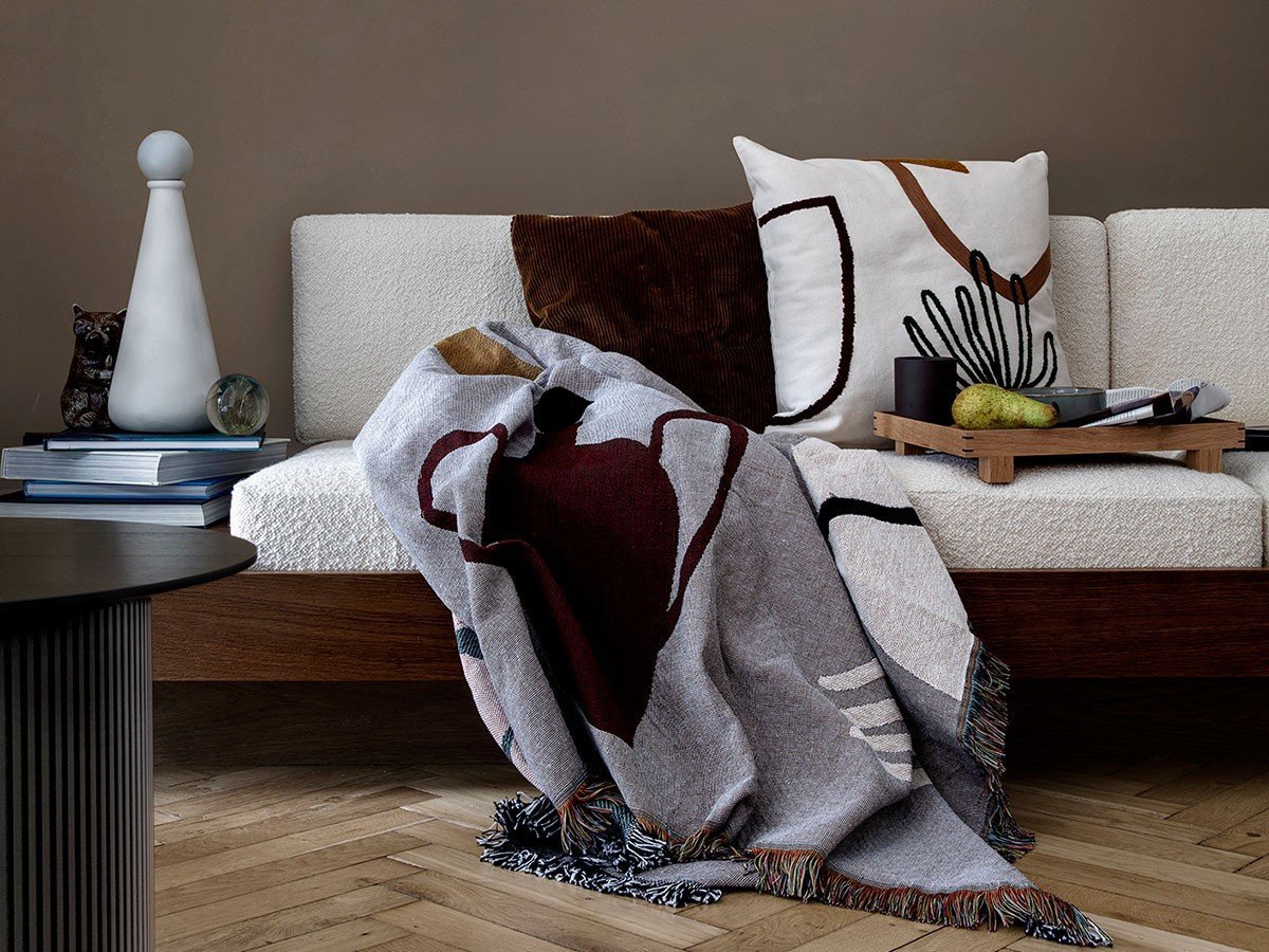 【ファームリビング/ferm LIVING / GOODS】のMirage Cushion / ミラージュ クッション 人気、トレンドファッション・服の通販 founy(ファニー) 　送料無料　Free Shipping　クッション　Cushion, Throw Pillow　ダウン　Down, Puffer　フェザー　Feather, Feather Detail　モチーフ　Motif, Design Theme　ワーク　Workwear, Utility Style　ホーム・キャンプ・アウトドア・お取り寄せ　Home Living / Home & Lifestyle / Camping Gear / Outdoor Camping　家具・インテリア　Home Furniture & Interior. Stylish & Functional Living Spaces　ミラー・ドレッサー　Mirrors & Dressers　壁掛けミラー・全身鏡・スタンドミラー　Wall Mirror　other-4|ID: prp329100003129361 ipo3291000000031494585
