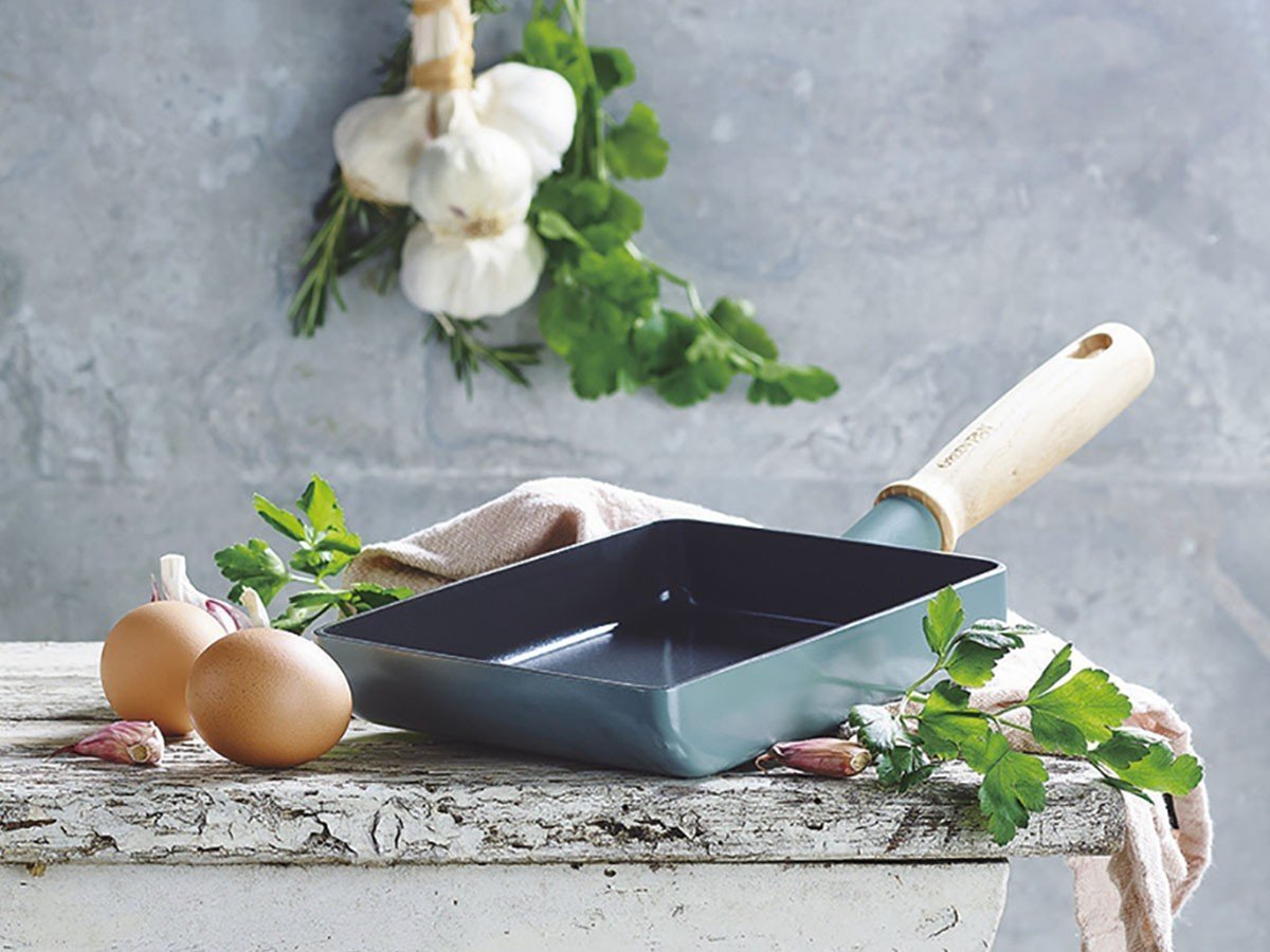 【グリーンパン/GREEN PAN / GOODS】のMayflower EGG PAN / メイフラワー エッグパン 人気、トレンドファッション・服の通販 founy(ファニー) 　ヴィンテージ　Vintage Style　クラシカル　Classical, Vintage-Inspired　コーティング　Coating, Coated Finish　軽量　Lightweight, Ultra Light　フレンチ　French, French Style　ホーム・キャンプ・アウトドア・お取り寄せ　Home Living / Home & Lifestyle / Camping Gear / Outdoor Camping　キッチン・ダイニング　Kitchen & Dining Essentials. Stylish & Functional Tableware　キッチン収納　Kitchen Storage　other-2|ID: prp329100003135512 ipo3291000000031494423
