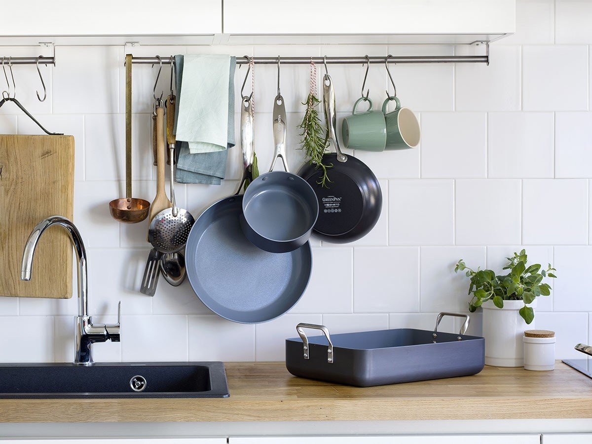 【グリーンパン/GREEN PAN / GOODS】のVenice Pro FRYING PAN / ヴェニス プロ フライパン 人気、トレンドファッション・服の通販 founy(ファニー) 　コーティング　Coating, Coated Finish　軽量　Lightweight, Ultra Light　シンプル　Simple, Minimal　ダイヤモンド　Diamond, Brilliant Cut　バランス　Balance, Style Balance　ホーム・キャンプ・アウトドア・お取り寄せ　Home Living / Home & Lifestyle / Camping Gear / Outdoor Camping　キッチン・ダイニング　Kitchen & Dining Essentials. Stylish & Functional Tableware　キッチン収納　Kitchen Storage　other-4|ID: prp329100003135514 ipo3291000000031494429