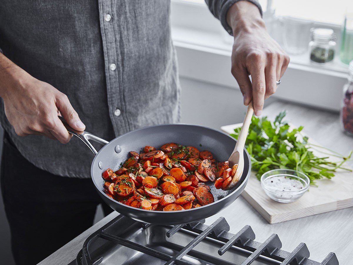 【グリーンパン/GREEN PAN / GOODS】のVenice Pro FRYING PAN / ヴェニス プロ フライパン 人気、トレンドファッション・服の通販 founy(ファニー) 　コーティング　Coating, Coated Finish　軽量　Lightweight, Ultra Light　シンプル　Simple, Minimal　ダイヤモンド　Diamond, Brilliant Cut　バランス　Balance, Style Balance　ホーム・キャンプ・アウトドア・お取り寄せ　Home Living / Home & Lifestyle / Camping Gear / Outdoor Camping　キッチン・ダイニング　Kitchen & Dining Essentials. Stylish & Functional Tableware　キッチン収納　Kitchen Storage　other-6|ID: prp329100003135514 ipo3291000000031494431