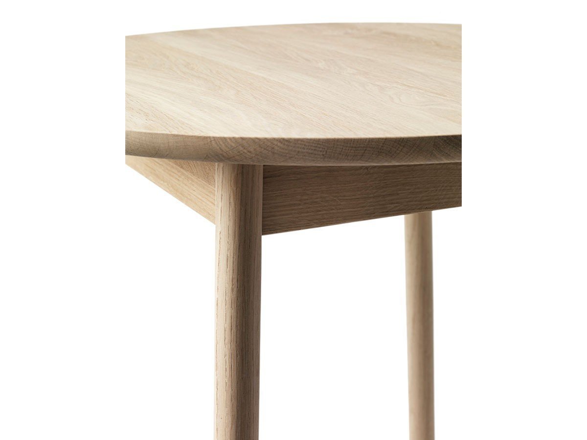 【プラスハレ/Plus Halle / GOODS】のNest Table Oak / ネスト テーブル オーク 直径90 × 高さ41cm 人気、トレンドファッション・服の通販 founy(ファニー) 　テーブル　Table, Dining Table　モダン　Modern, Contemporary　ホーム・キャンプ・アウトドア・お取り寄せ　Home Living / Home & Lifestyle / Camping Gear / Outdoor Camping　家具・インテリア　Home Furniture & Interior. Stylish & Functional Living Spaces　テーブル　Dining, Coffee & Side Tables　ローテーブル・センターテーブル　Coffee & Center Tables　other-5|ID: prp329100003153550 ipo3291000000031493961