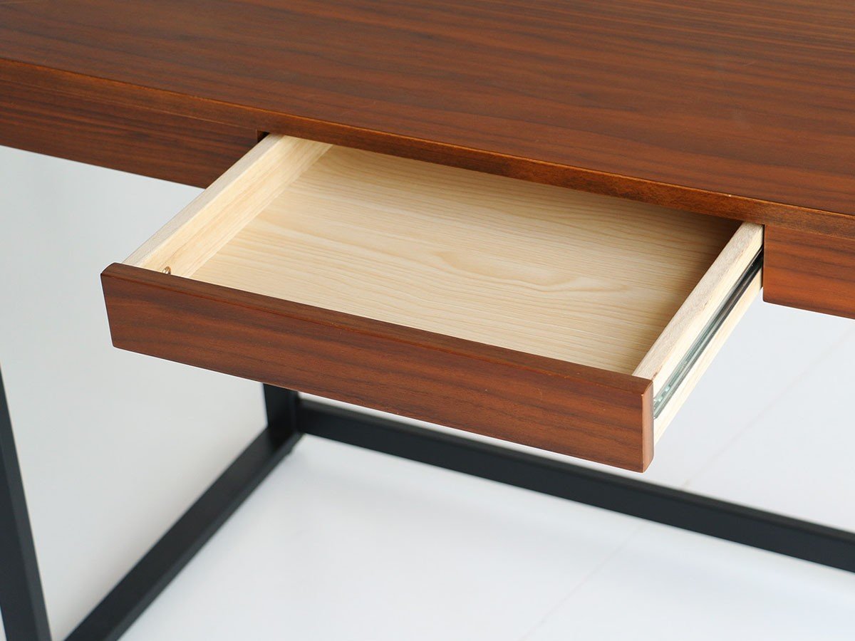 【フライミールーム/FLYMEe Room / GOODS】のDESK / デスク #113170 人気、トレンドファッション・服の通販 founy(ファニー) 　シンプル　Simple　ステーショナリー　Stationery　デスク　Desk　フレーム　Flame　ワーク　Work　雑誌　Magazine　ホーム・キャンプ・アウトドア・お取り寄せ　Home,Garden,Outdoor,Camping Gear　家具・インテリア　Home Furniture & Interior. Stylish & Functional Living Spaces　その他 インテリア雑貨、家具　Furniture, Interior, Others　other-4|ID: prp329100003161793 ipo3291000000031493945
