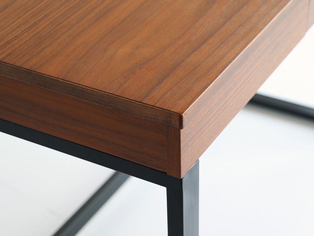 【フライミールーム/FLYMEe Room / GOODS】のDESK / デスク #113170 人気、トレンドファッション・服の通販 founy(ファニー) 　シンプル　Simple　ステーショナリー　Stationery　デスク　Desk　フレーム　Flame　ワーク　Work　雑誌　Magazine　ホーム・キャンプ・アウトドア・お取り寄せ　Home,Garden,Outdoor,Camping Gear　家具・インテリア　Home Furniture & Interior. Stylish & Functional Living Spaces　その他 インテリア雑貨、家具　Furniture, Interior, Others　other-6|ID: prp329100003161793 ipo3291000000031493947