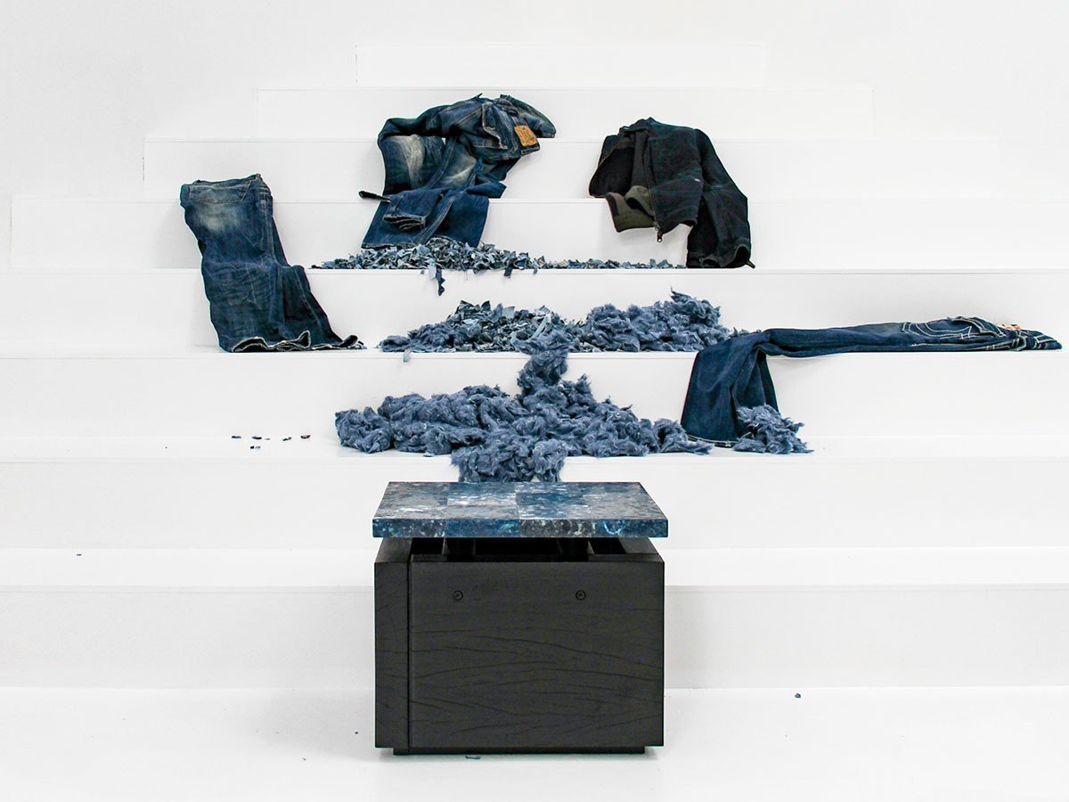 【アージェントアンドゥ/Urgent Undo / GOODS】のJu "gravity" bench 1.0 / ジュウ “グラビティ” ベンチ 1.0 (ホワイトセーターストーン) インテリア・キッズ・メンズ・レディースファッション・服の通販 founy(ファニー) 　ストーン　Stone　セーター　Sweater　ホーム・キャンプ・アウトドア・お取り寄せ　Home,Garden,Outdoor,Camping Gear　家具・インテリア　Furniture　チェア・椅子　Chair　ベンチ・ダイニングベンチ　Bench/Dining Bench　本来捨てられるはずだった製造工程で出る衣類の端材を再利用し、和紙の紙すき技術を応用することで生まれた|ID: prp329100003169523 ipo3291000000030185932