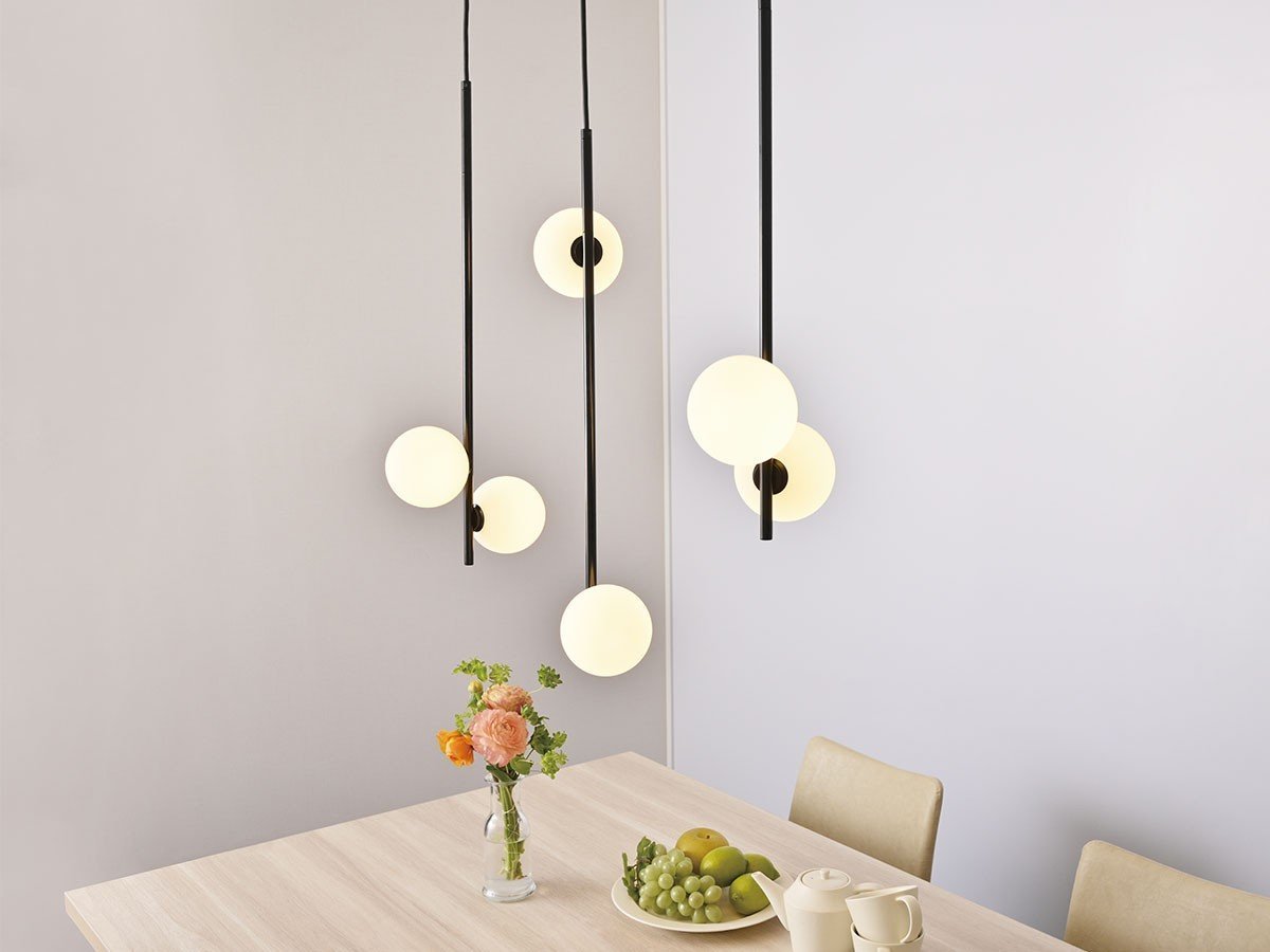 【フライミー ノワール/FLYMEe Noir / GOODS】のPendant Light / ペンダントライト #113045 インテリア・キッズ・メンズ・レディースファッション・服の通販 founy(ファニー) 　送料無料　Free Shipping　ガラス　Glass, Glassware　ホーム・キャンプ・アウトドア・お取り寄せ　Home Living / Home & Lifestyle / Camping Gear / Outdoor Camping　家具・インテリア　Home Furniture & Interior. Stylish & Functional Living Spaces　ライト・照明　Lamps & Lighting Fixtures　ペンダントライト・吊り下げ照明　Pendant Light / Hanging Light Fixture　シリーズでガラスグローブの配置違いを展開しています。|ID: prp329100003212830 ipo3291000000030233529