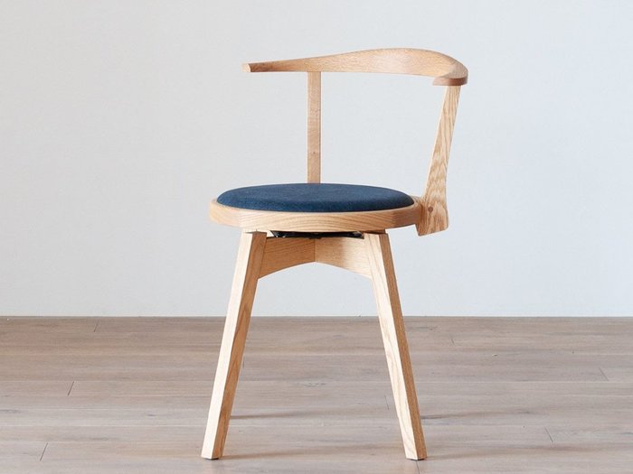 【ヒラシマ/HIRASHIMA / GOODS】のAGILE Round Chair / アジレ ラウンドチェア(張座) インテリア・キッズ・メンズ・レディースファッション・服の通販 founy(ファニー) https://founy.com/ クッション Cushion 軽量 Lightweight バランス Balance フェミニン Feminine フレーム Flame ラウンド Round エレガント 上品 Elegant ホーム・キャンプ・アウトドア・お取り寄せ Home,Garden,Outdoor,Camping Gear 家具・インテリア Furniture チェア・椅子 Chair ダイニングチェア Dining Chair |ID: prp329100003214751 ipo3291000000030181009