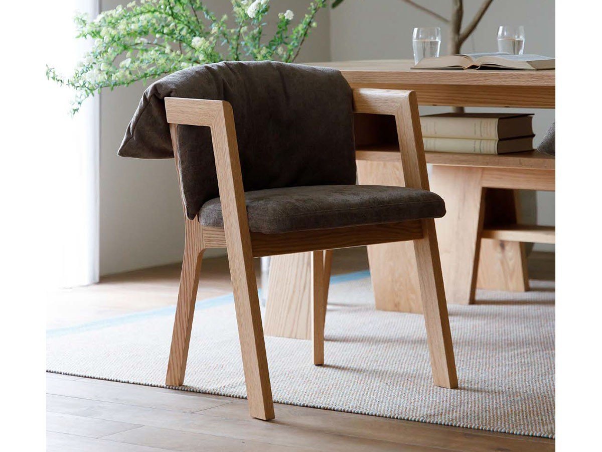 【ヒラシマ/HIRASHIMA / GOODS】のSOLIDO Arm Chair / ソリド アームチェア 人気、トレンドファッション・服の通販 founy(ファニー) 　クッション　Cushion, Throw Pillow　フレーム　Frame, Outline　リラックス　Relax, Relaxed Fit　ルーズ　Loose, Oversized　ホーム・キャンプ・アウトドア・お取り寄せ　Home Living / Home & Lifestyle / Camping Gear / Outdoor Camping　家具・インテリア　Home Furniture & Interior. Stylish & Functional Living Spaces　チェア・椅子　Seating & Chairs　ダイニングチェア・木製チェア　Dining Chairs　ホーム・キャンプ・アウトドア・お取り寄せ　Home Living / Home & Lifestyle / Camping Gear / Outdoor Camping　家具・インテリア　Home Furniture & Interior. Stylish & Functional Living Spaces　チェア・椅子　Seating & Chairs　アームチェア・アクセントチェア　Armchairs & Accent Chairs　 other-1|ID: prp329100003218037 ipo3291000000035192627