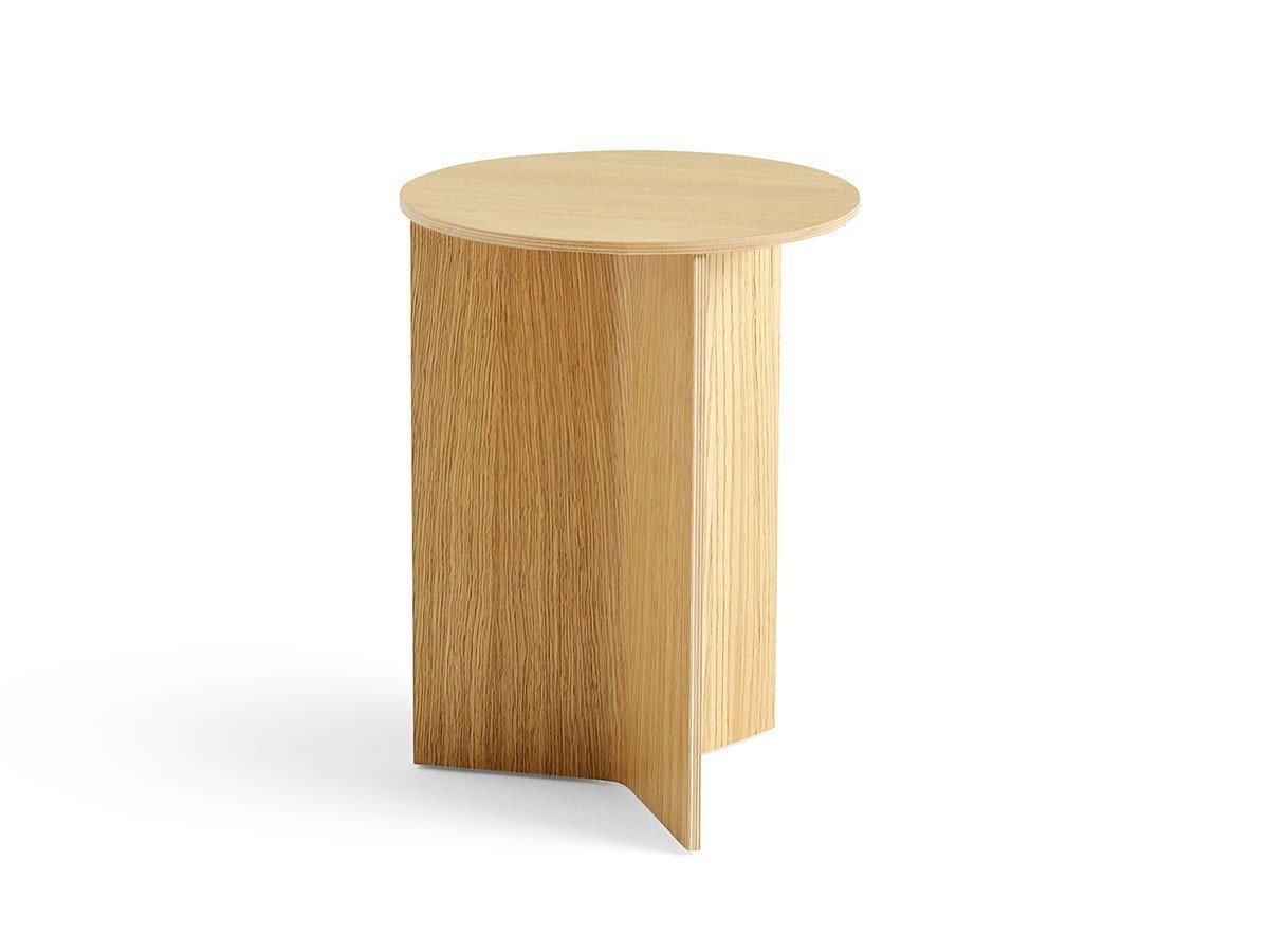 【ヘイ/HAY / GOODS】のSLIT TABLE WOOD HIGH TABLE / スリットテーブル ウッド ハイテーブル インテリア・キッズ・メンズ・レディースファッション・服の通販 founy(ファニー) 　送料無料　Free Shipping　おすすめ　Recommend　ウッド　Wood　コンパクト　Compact　シンプル　Simple　スリット　Slit　スリム　Slim　テーブル　Table　フォルム　Form　ホーム・キャンプ・アウトドア・お取り寄せ　Home,Garden,Outdoor,Camping Gear　家具・インテリア　Furniture　テーブル　Table　サイドテーブル・小テーブル　Side Table/Small Table　オーク|ID: prp329100003231579 ipo3291000000021711751