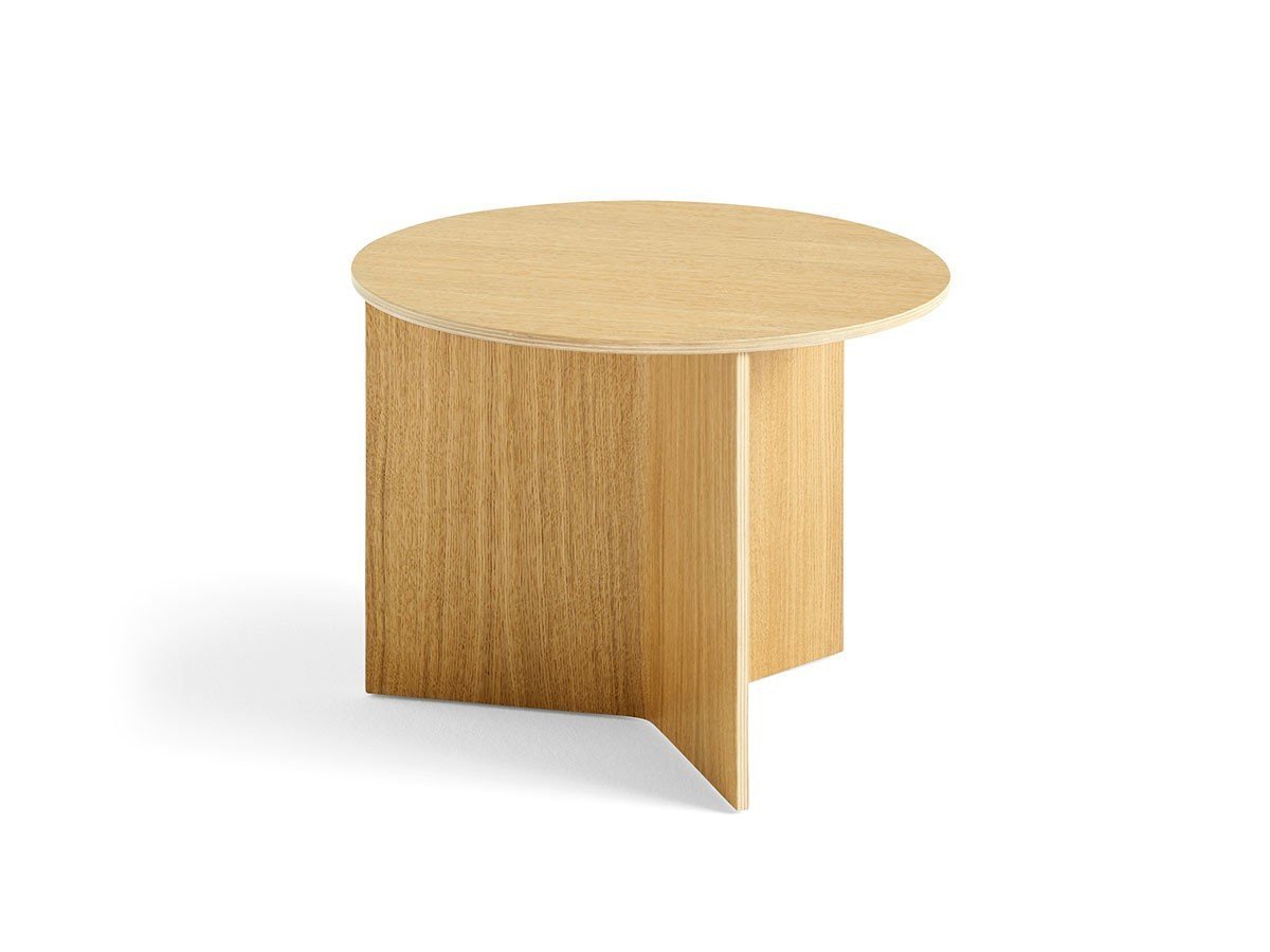 【ヘイ/HAY / GOODS】のSLIT TABLE WOOD ROUND SIDE TABLE / スリットテーブル ウッド ラウンドサイドテーブル 人気、トレンドファッション・服の通販 founy(ファニー) 　送料無料　Free Shipping　おすすめ　Recommend　ウッド　Wood　コンパクト　Compact　シンプル　Simple　スリット　Slit　スリム　Slim　テーブル　Table　フォルム　Form　ラウンド　Round　ホーム・キャンプ・アウトドア・お取り寄せ　Home,Garden,Outdoor,Camping Gear　家具・インテリア　Furniture　テーブル　Table　サイドテーブル・小テーブル　Side Table/Small Table　 other-1|ID: prp329100003231580 ipo3291000000021711756