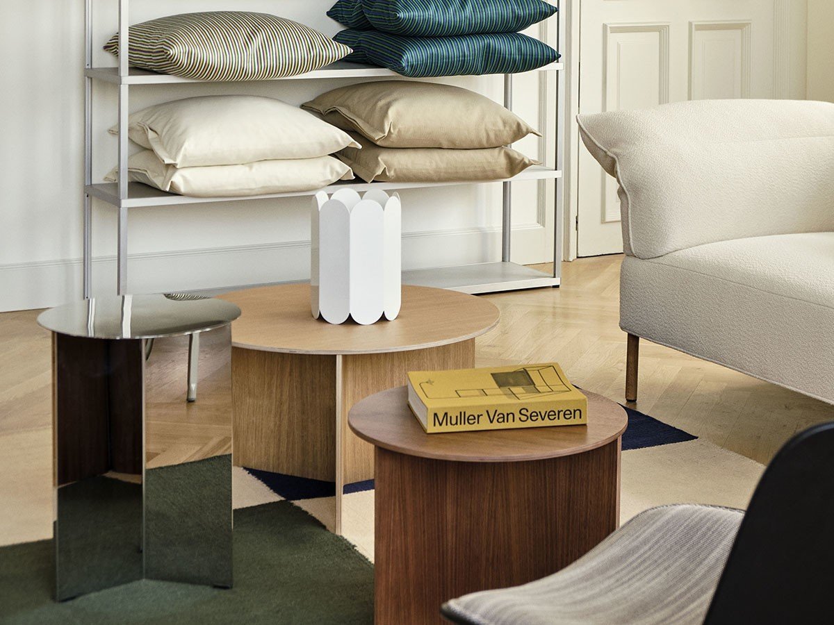 【ヘイ/HAY / GOODS】のSLIT TABLE WOOD ROUND SIDE TABLE / スリットテーブル ウッド ラウンドサイドテーブル 人気、トレンドファッション・服の通販 founy(ファニー) 　送料無料　Free Shipping　おすすめ　Recommend　ウッド　Wood　コンパクト　Compact　シンプル　Simple　スリット　Slit　スリム　Slim　テーブル　Table　フォルム　Form　ラウンド　Round　ホーム・キャンプ・アウトドア・お取り寄せ　Home,Garden,Outdoor,Camping Gear　家具・インテリア　Home Furniture & Interior. Stylish & Functional Living Spaces　テーブル　Table　サイドテーブル・小テーブル　Side Table/Small Table　other-4|ID: prp329100003231580 ipo3291000000031492513