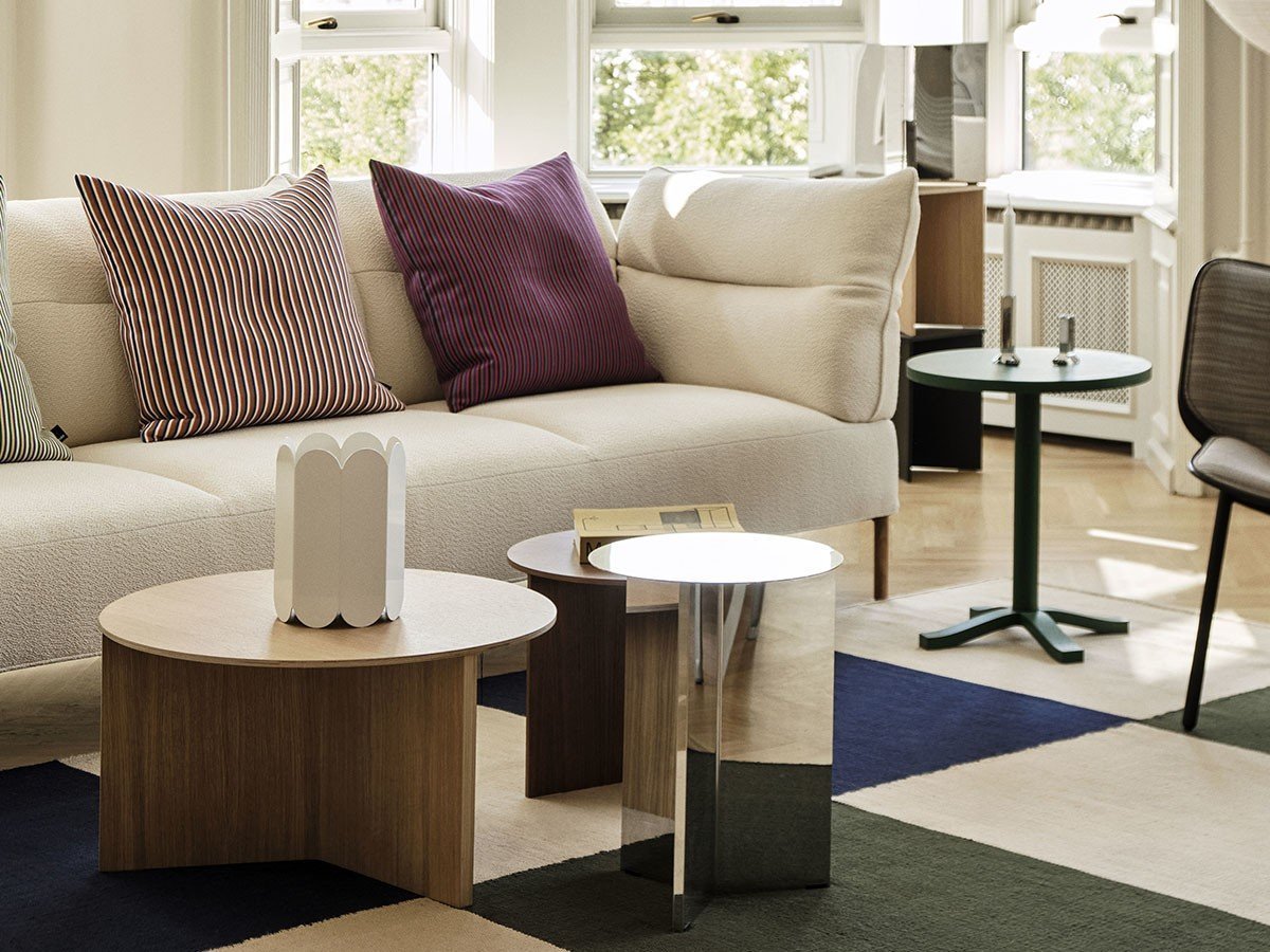 【ヘイ/HAY / GOODS】のSLIT TABLE WOOD ROUND SIDE TABLE / スリットテーブル ウッド ラウンドサイドテーブル 人気、トレンドファッション・服の通販 founy(ファニー) 　送料無料　Free Shipping　おすすめ　Recommend　ウッド　Wood　コンパクト　Compact　シンプル　Simple　スリット　Slit　スリム　Slim　テーブル　Table　フォルム　Form　ラウンド　Round　ホーム・キャンプ・アウトドア・お取り寄せ　Home,Garden,Outdoor,Camping Gear　家具・インテリア　Home Furniture & Interior. Stylish & Functional Living Spaces　テーブル　Table　サイドテーブル・小テーブル　Side Table/Small Table　other-5|ID: prp329100003231580 ipo3291000000031492514