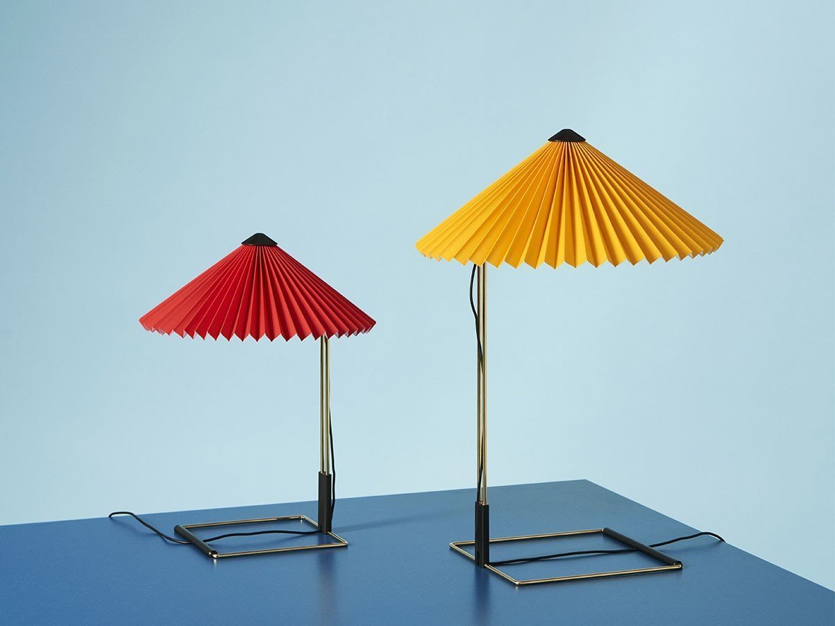 【ヘイ/HAY / GOODS】のMATIN TABLE LAMP L / マタン テーブルランプ L インテリア・キッズ・メンズ・レディースファッション・服の通販 founy(ファニー) 　送料無料　Free Shipping　テーブル　Table　フレーム　Flame　ワイヤー　Wire　ホーム・キャンプ・アウトドア・お取り寄せ　Home,Garden,Outdoor,Camping Gear　家具・インテリア　Furniture　ライト・照明　Lighting & Light Fixtures　左:サイズ違いの「Sサイズ」、右:本商品|ID: prp329100003231601 ipo3291000000030256427