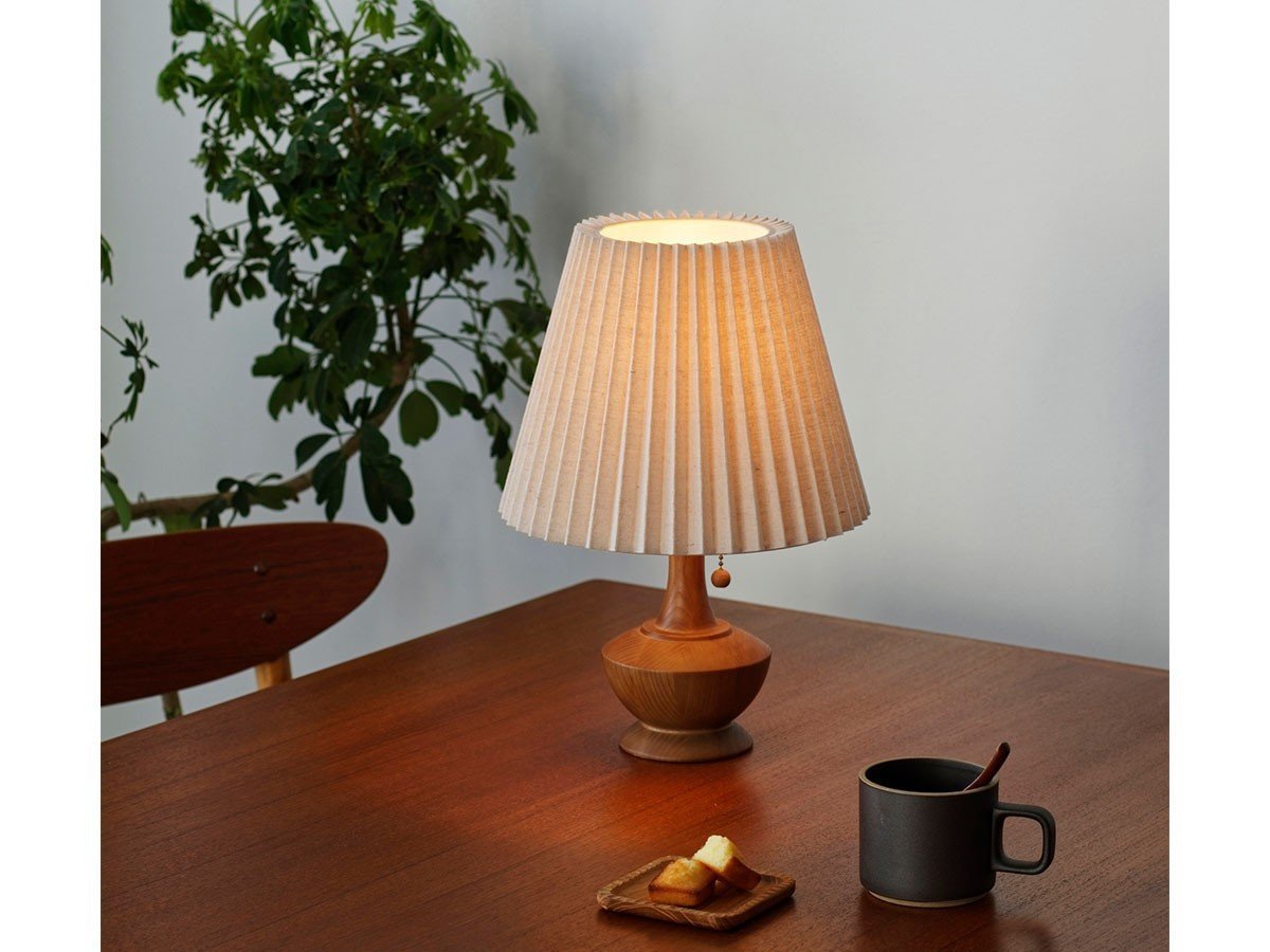【フライミーパーラー/FLYMEe Parlor / GOODS】のTable Light / テーブルライト #113681 人気、トレンドファッション・服の通販 founy(ファニー) 　送料無料　Free Shipping　なめらか　Smooth　アンティーク　Antique　ウッド　Wood　シンプル　Simple　テーブル　Table　プリーツ　Pleats　リラックス　Relax　ホーム・キャンプ・アウトドア・お取り寄せ　Home,Garden,Outdoor,Camping Gear　家具・インテリア　Furniture　ライト・照明　Lighting & Light Fixtures　デスクライト・テーブルライト　Desk Light/Table Light　other-4|ID: prp329100003265209 ipo3291000000031491878