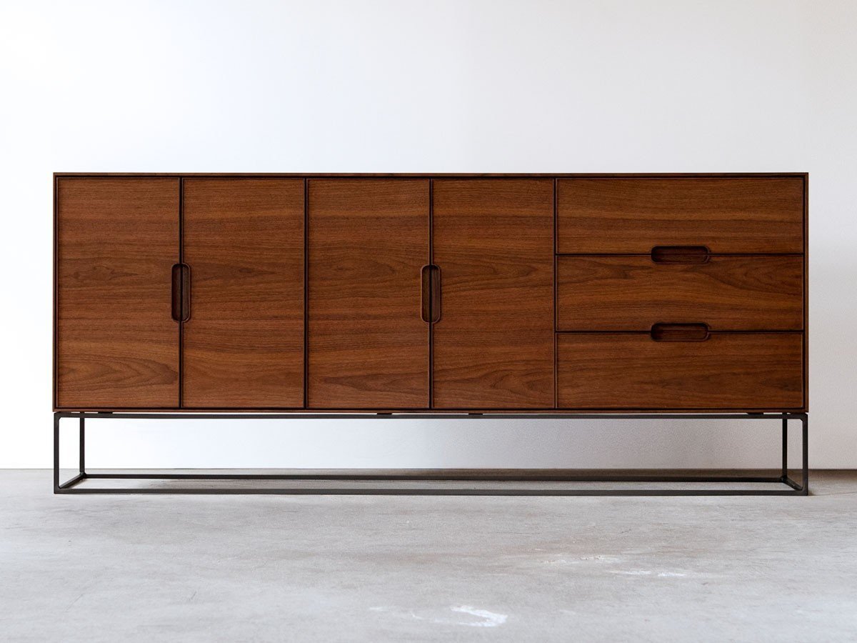 【松井木工/MATSUI MOKKO / GOODS】のLAF Cabinet 4doors + 3drawers / ラフ キャビネット 4ドア + 3ドロワー 幅200cm(木面 / 鉄脚) インテリア・キッズ・メンズ・レディースファッション・服の通販 founy(ファニー) 　スリム　Slim　チェリー　Cherry　フレーム　Flame　ホーム・キャンプ・アウトドア・お取り寄せ　Home,Garden,Outdoor,Camping Gear　家具・インテリア　Furniture　収納家具・キャビネット　Storage Furniture　キャビネット　Cabinet　ホーム・キャンプ・アウトドア・お取り寄せ　Home,Garden,Outdoor,Camping Gear　家具・インテリア　Furniture　収納家具・キャビネット　Storage Furniture　サイドボード　Sideboard　ウッド:ウォールナット|ID: prp329100003278574 ipo3291000000030252637