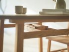 【ケイト/KKEITO / GOODS】のDining Table Round / ダイニング テーブル ラウンド 天板下には可動式のトレーを設置し、小物を入れることができます。|ID: prp329100003300462 ipo3291000000025319930