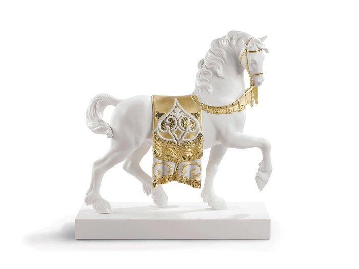 【リヤドロ/LLADRO / GOODS】の威風堂々 / 威風堂々(リデコ ゴールド) インテリア・キッズ・メンズ・レディースファッション・服の通販 founy(ファニー) https://founy.com/ 送料無料 Free Shipping クッション Cushion テクスチャー Texture |ID: prp329100003325073 ipo3291000000030243538