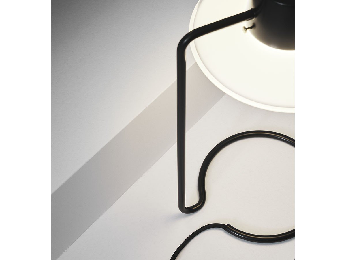 【ルイスポールセン/Louis Poulsen / GOODS】のAJ Oxford Table Lamp / AJ オックスフォード テーブルランプ H280(ガラスシェードタイプ) インテリア・キッズ・メンズ・レディースファッション・服の通販 founy(ファニー) 　ガラス　Glass　グラフィック　Graphic　スリム　Slim　センター　Center　テーブル　Table　ハンド　Hand　メタル　Metal　送料無料　Free Shipping　ホーム・キャンプ・アウトドア・お取り寄せ　Home,Garden,Outdoor,Camping Gear　家具・インテリア　Furniture　ライト・照明　Lighting & Light Fixtures　参考イメージ|ID: prp329100003343608 ipo3291000000030240333