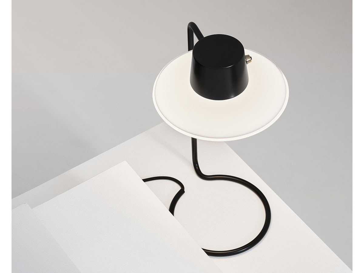 【ルイスポールセン/Louis Poulsen / GOODS】のAJ Oxford Table Lamp / AJ オックスフォード テーブルランプ H280(ガラスシェードタイプ) インテリア・キッズ・メンズ・レディースファッション・服の通販 founy(ファニー) 　ガラス　Glass　グラフィック　Graphic　スリム　Slim　センター　Center　テーブル　Table　ハンド　Hand　メタル　Metal　送料無料　Free Shipping　ホーム・キャンプ・アウトドア・お取り寄せ　Home,Garden,Outdoor,Camping Gear　家具・インテリア　Furniture　ライト・照明　Lighting & Light Fixtures　参考イメージ|ID: prp329100003343608 ipo3291000000030240341