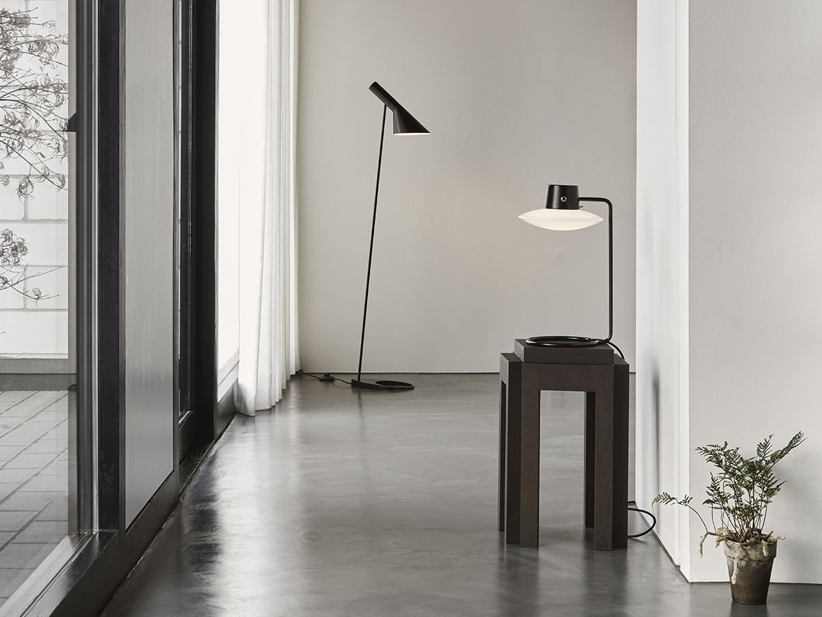 【ルイスポールセン/Louis Poulsen / GOODS】のAJ Oxford Table Lamp / AJ オックスフォード テーブルランプ H280(ガラスシェードタイプ) インテリア・キッズ・メンズ・レディースファッション・服の通販 founy(ファニー) 　ガラス　Glass　グラフィック　Graphic　スリム　Slim　センター　Center　テーブル　Table　ハンド　Hand　メタル　Metal　送料無料　Free Shipping　ホーム・キャンプ・アウトドア・お取り寄せ　Home,Garden,Outdoor,Camping Gear　家具・インテリア　Furniture　ライト・照明　Lighting & Light Fixtures　参考イメージ|ID: prp329100003343608 ipo3291000000030240355