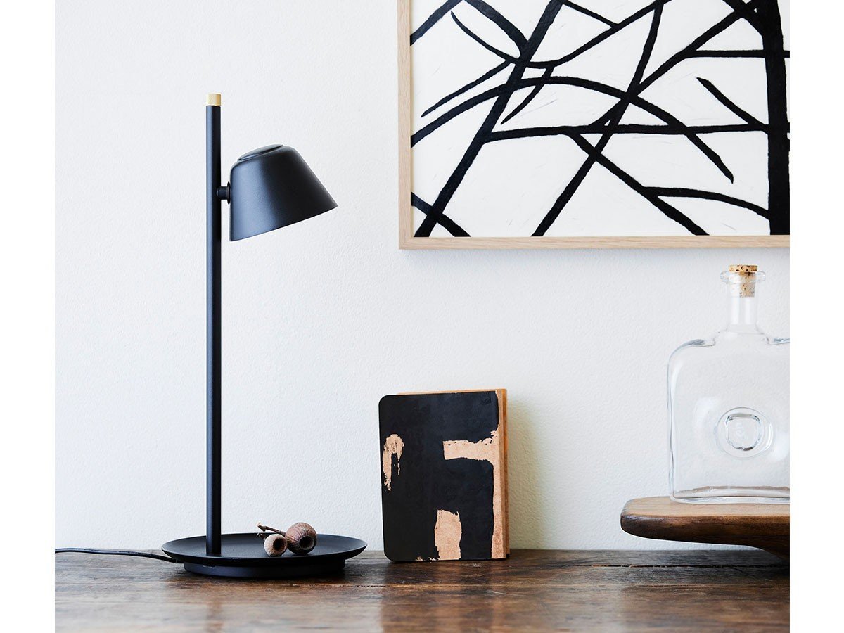 【イデー/IDEE / GOODS】のCAMPANA TABLE LAMP / カンパーナ テーブルランプ 人気、トレンドファッション・服の通販 founy(ファニー) 　アクセサリー　Accessories　テーブル　Table　デスク　Desk　バランス　Balance　フォルム　Form　プレート　Plate　モチーフ　Motif　腕時計　Watch　ホーム・キャンプ・アウトドア・お取り寄せ　Home,Garden,Outdoor,Camping Gear　家具・インテリア　Furniture　ライト・照明　Lighting & Light Fixtures　other-4|ID: prp329100003354431 ipo3291000000031490120