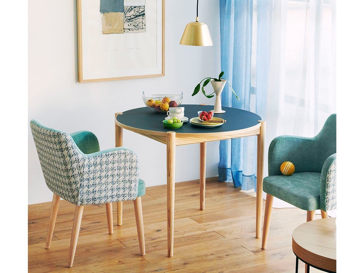 【イデー/IDEE / GOODS】のNOVA DINING TABLE ROUND 900 / ノヴァ ダイニング テーブル ラウンド 900(リノリウム天板) 人気、トレンドファッション・服の通販 founy(ファニー) 　おすすめ　Recommended / Our Picks　テーブル　Table, Dining Table　モダン　Modern, Contemporary　ラウンド　Round, Round Neck　抗菌　Antibacterial, Bacteria-Resistant　ホーム・キャンプ・アウトドア・お取り寄せ　Home Living / Home & Lifestyle / Camping Gear / Outdoor Camping　家具・インテリア　Home Furniture & Interior. Stylish & Functional Living Spaces　テーブル　Dining, Coffee & Side Tables　ダイニングテーブル　Dining Tables　ホーム・キャンプ・アウトドア・お取り寄せ　Home Living / Home & Lifestyle / Camping Gear / Outdoor Camping　家具・インテリア　Home Furniture & Interior. Stylish & Functional Living Spaces　テーブル　Dining, Coffee & Side Tables　カフェテーブル　Cafe & Bistro Tables　other-4|ID: prp329100003371352 ipo3291000000031489930