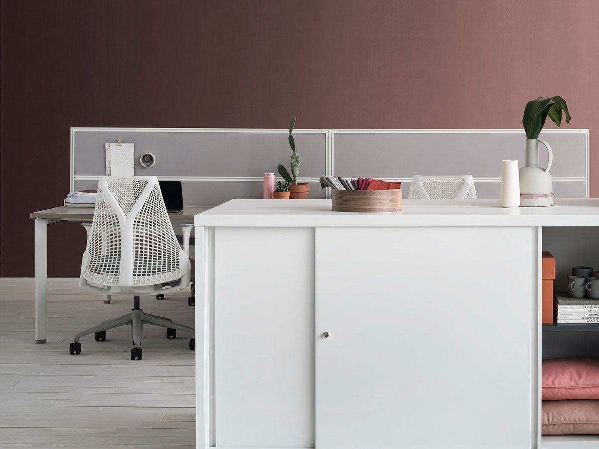 【ハーマンミラー/Herman Miller / GOODS】のSAYL Chair Suspension Mid-Back / セイルチェア サスペンションミドルバック アジャスタブルアーム(ホワイト) 人気、トレンドファッション・服の通販 founy(ファニー) 　フレーム　Frame, Outline　プチプライス・低価格　Affordable / Budget Price　ホーム・キャンプ・アウトドア・お取り寄せ　Home Living / Home & Lifestyle / Camping Gear / Outdoor Camping　家具・インテリア　Home Furniture & Interior. Stylish & Functional Living Spaces　チェア・椅子　Seating & Chairs　オフィスチェア・在宅ワーク用チェア　Office & Desk Chairs　other-6|ID: prp329100003399633 ipo3291000000031489746