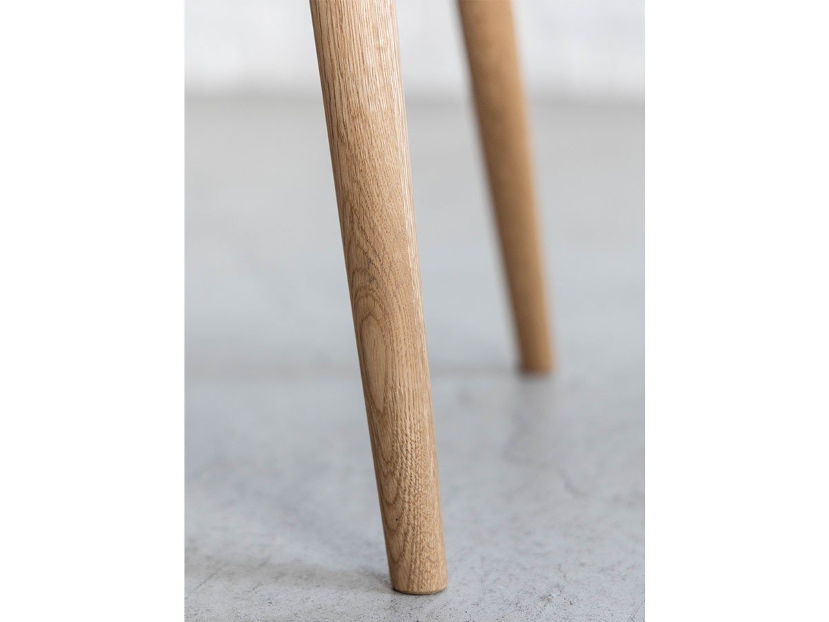 【イージーライフ/Easy Life / GOODS】のLIEMA CHAIR / リーマ 回転チェア(オーク / ブラック) インテリア・キッズ・メンズ・レディースファッション・服の通販 founy(ファニー) 　おすすめ　Recommended / Our Picks　シンプル　Simple, Minimal　テーブル　Table, Dining Table　ワーク　Workwear, Utility Style　ホーム・キャンプ・アウトドア・お取り寄せ　Home Living / Home & Lifestyle / Camping Gear / Outdoor Camping　家具・インテリア　Home Furniture & Interior. Stylish & Functional Living Spaces　チェア・椅子　Seating & Chairs　ダイニングチェア・木製チェア　Dining Chairs　参考イメージ|ID: prp329100003417236 ipo3291000000035558837