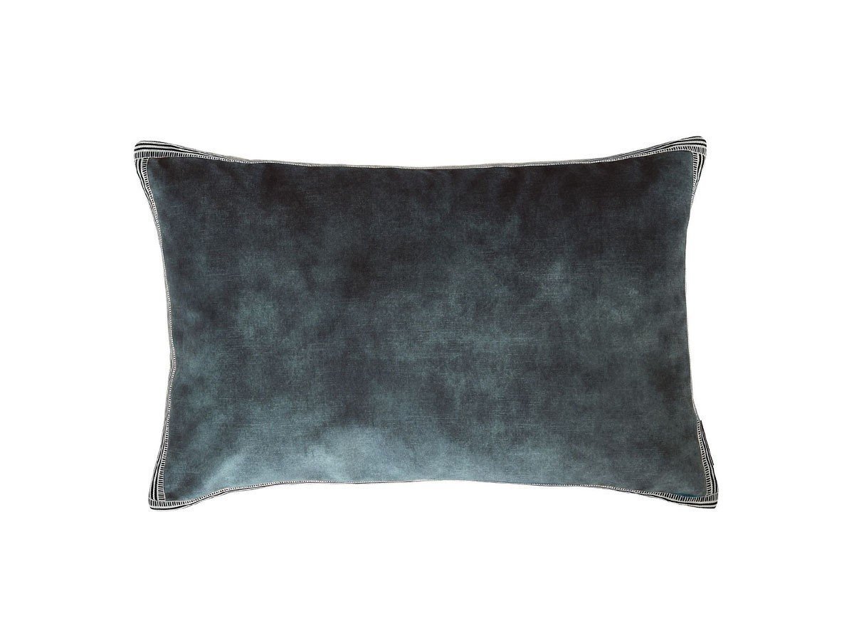 【カサマンス/CASAMANCE / GOODS】のManade Cushion / マナド クッション 60 × 40cm インテリア・キッズ・メンズ・レディースファッション・服の通販 founy(ファニー) 　送料無料　Free Shipping　クッション　Cushion　パイピング　Piping　フランス　France　プリント　Print　ベルベット　Velvet　リネン　Linen　リボン　Ribbon　ヴィンテージ　Vintage　ホーム・キャンプ・アウトドア・お取り寄せ　Home,Garden,Outdoor,Camping Gear　家具・インテリア　Furniture　その他 インテリア雑貨、家具　Furniture, Interior, Others　ブルーセラドン|ID: prp329100003453534 ipo3291000000030223599