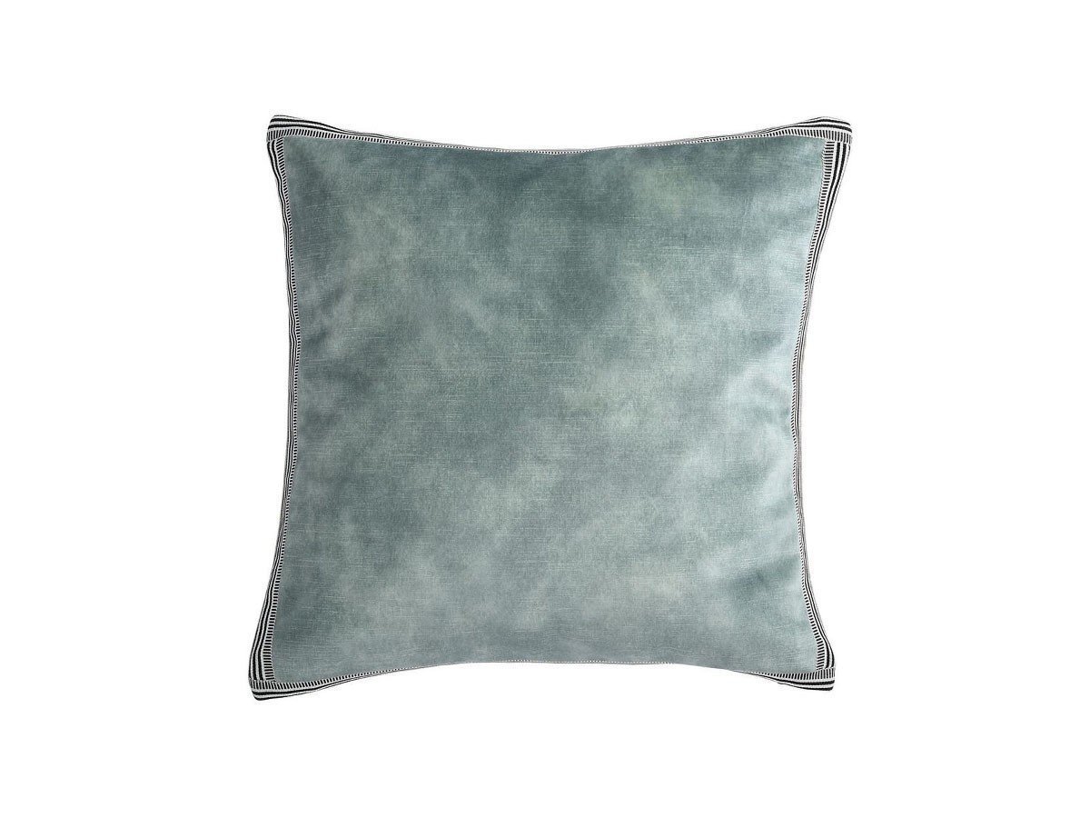 【カサマンス/CASAMANCE / GOODS】のManade Cushion / マナド クッション 45 × 45cm インテリア・キッズ・メンズ・レディースファッション・服の通販 founy(ファニー) 　送料無料　Free Shipping　クッション　Cushion　パイピング　Piping　フランス　France　プリント　Print　ベルベット　Velvet　リネン　Linen　リボン　Ribbon　ヴィンテージ　Vintage　ホーム・キャンプ・アウトドア・お取り寄せ　Home,Garden,Outdoor,Camping Gear　家具・インテリア　Home Furniture & Interior. Stylish & Functional Living Spaces　その他 インテリア雑貨、家具　Furniture, Interior, Others　ヴェール ドゥ グリ|ID: prp329100003453535 ipo3291000000030223764