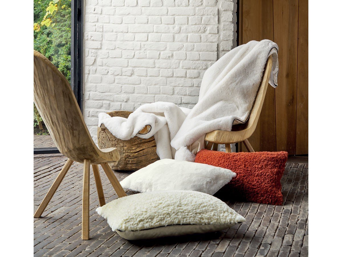 【カサマンス/CASAMANCE / GOODS】のLaponie Cushion / ラポニー クッション 60 × 40cm インテリア・キッズ・メンズ・レディースファッション・服の通販 founy(ファニー) 　送料無料　Free Shipping　クッション　Cushion, Throw Pillow　サテン　Satin, Glossy Fabric　パイピング　Piping, Trim Design　フランス　France, French　ホーム・キャンプ・アウトドア・お取り寄せ　Home Living / Home & Lifestyle / Camping Gear / Outdoor Camping　家具・インテリア　Home Furniture & Interior. Stylish & Functional Living Spaces　その他 インテリア雑貨、家具　Home Decor & Furniture Extras　本商品は中央です。|ID: prp329100003453541 ipo3291000000035324878