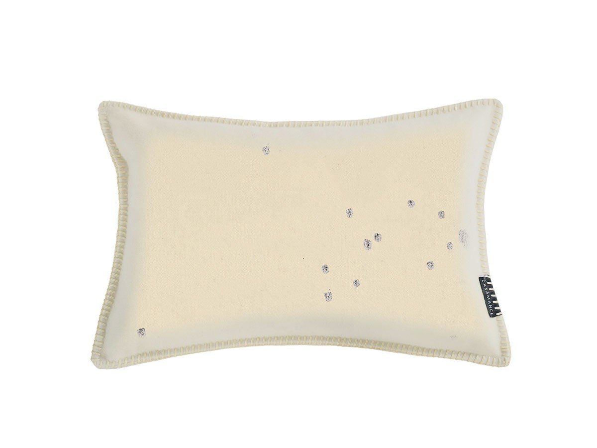 【カサマンス/CASAMANCE / GOODS】のAlienor Cushion / アリエノール クッション 50 × 30cm インテリア・キッズ・メンズ・レディースファッション・服の通販 founy(ファニー) クッション Cushion, Throw Pillow トリミング Trimming, Decorative Edge ドット Polka Dot, Dot Pattern フランス France, French メタリック Metallic, Shiny Finish ランダム Random, Irregular ホーム・キャンプ・アウトドア・お取り寄せ Home Living / Home & Lifestyle / Camping Gear / Outdoor Camping 家具・インテリア Home Furniture & Interior. Stylish & Functional Living Spaces その他 インテリア雑貨、家具 Home Decor & Furniture Extras ヴァニーユ プラティヌ|ID: prp329100003453568 ipo3291000000035324959