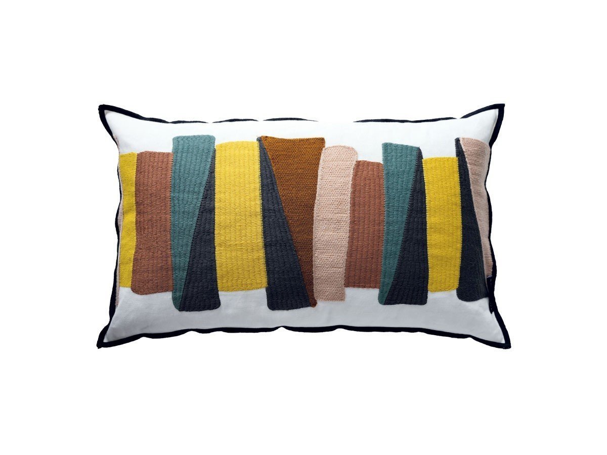 【カサマンス/CASAMANCE / GOODS】のValvidia Cushion / ヴァルヴィディア クッション 50 × 30cm インテリア・キッズ・メンズ・レディースファッション・服の通販 founy(ファニー) 　送料無料　Free Shipping　クッション　Cushion　サテン　Satin　トリミング　Trimming　フランス　France　リネン　Linen　ホーム・キャンプ・アウトドア・お取り寄せ　Home,Garden,Outdoor,Camping Gear　家具・インテリア　Furniture　その他 インテリア雑貨、家具　Furniture, Interior, Others　セラドン / ヌード|ID: prp329100003453576 ipo3291000000025332952