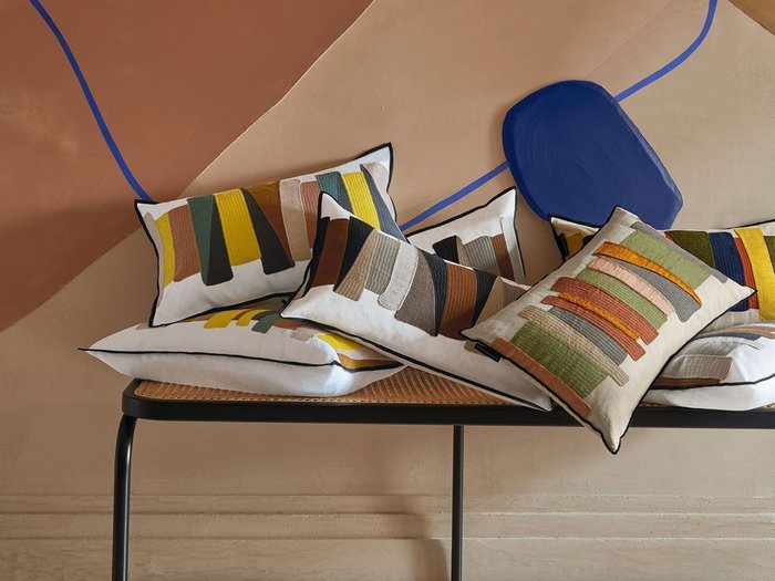 【カサマンス/CASAMANCE / GOODS】のValvidia Cushion / ヴァルヴィディア クッション 50 × 30cm インテリア・キッズ・メンズ・レディースファッション・服の通販 founy(ファニー) https://founy.com/ 送料無料 Free Shipping クッション Cushion サテン Satin トリミング Trimming フランス France リネン Linen ホーム・キャンプ・アウトドア・お取り寄せ Home,Garden,Outdoor,Camping Gear 家具・インテリア Home Furniture & Interior. Stylish & Functional Living Spaces その他 インテリア雑貨、家具 Furniture, Interior, Others |ID: prp329100003453576 ipo3291000000030225282