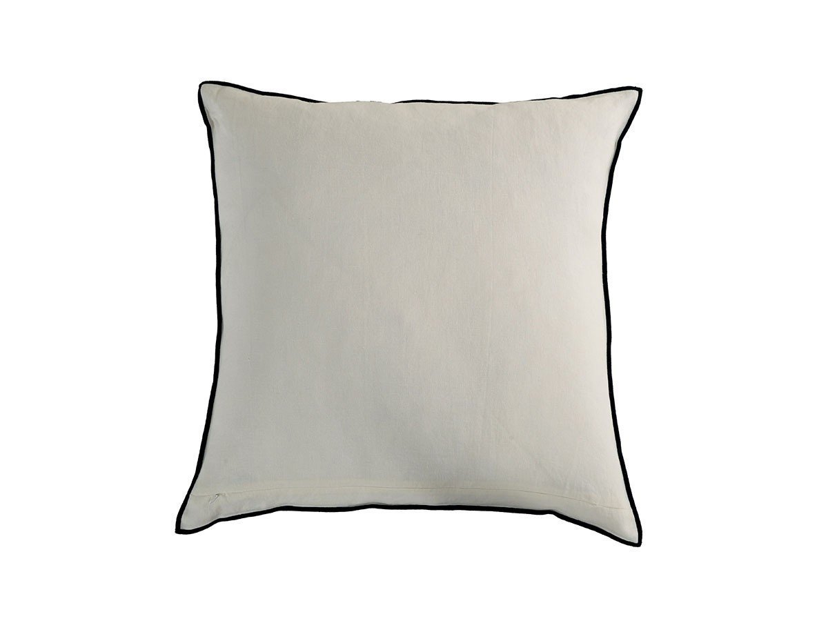 【カサマンス/CASAMANCE / GOODS】のAir de Fete Cushion / エア ド フェット クッション 65 × 65cm 人気、トレンドファッション・服の通販 founy(ファニー) 　送料無料　Free Shipping　クッション　Cushion, Throw Pillow　コレクション　Collection, Seasonal Line　サテン　Satin, Glossy Fabric　トリミング　Trimming, Decorative Edge　フランス　France, French　プリント　Print, Printed Pattern　モチーフ　Motif, Design Theme　リネン　Linen, Linen Fabric　ホーム・キャンプ・アウトドア・お取り寄せ　Home Living / Home & Lifestyle / Camping Gear / Outdoor Camping　家具・インテリア　Home Furniture & Interior. Stylish & Functional Living Spaces　その他 インテリア雑貨、家具　Home Decor & Furniture Extras　other-6|ID: prp329100003453577 ipo3291000000031488822
