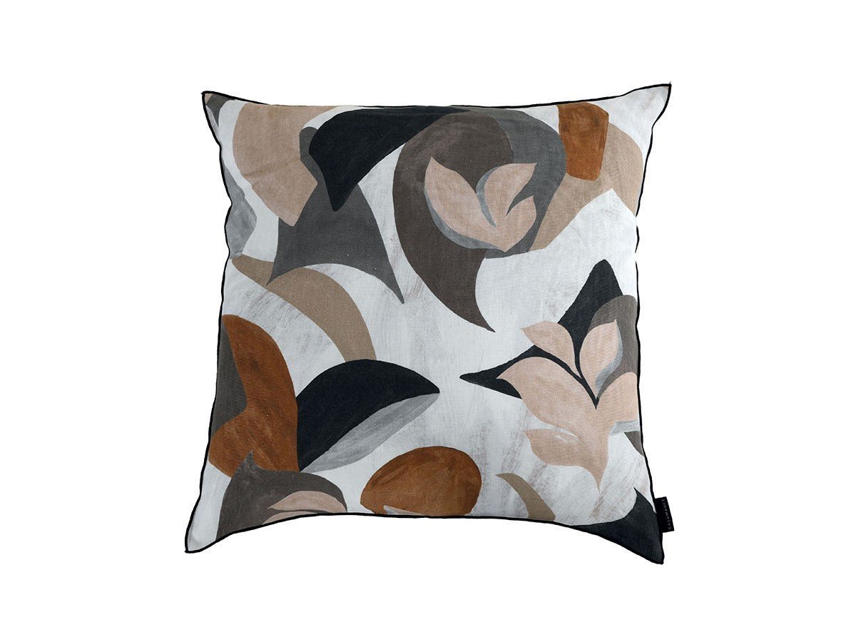 【カサマンス/CASAMANCE / GOODS】のAir de Fete Cushion / エア ド フェット クッション 65 × 65cm インテリア・キッズ・メンズ・レディースファッション・服の通販 founy(ファニー) 送料無料 Free Shipping クッション Cushion, Throw Pillow コレクション Collection, Seasonal Line サテン Satin, Glossy Fabric トリミング Trimming, Decorative Edge フランス France, French プリント Print, Printed Pattern モチーフ Motif, Design Theme リネン Linen, Linen Fabric ホーム・キャンプ・アウトドア・お取り寄せ Home Living / Home & Lifestyle / Camping Gear / Outdoor Camping 家具・インテリア Home Furniture & Interior. Stylish & Functional Living Spaces その他 インテリア雑貨、家具 Home Decor & Furniture Extras ノワール / タバ|ID: prp329100003453577 ipo3291000000035325005