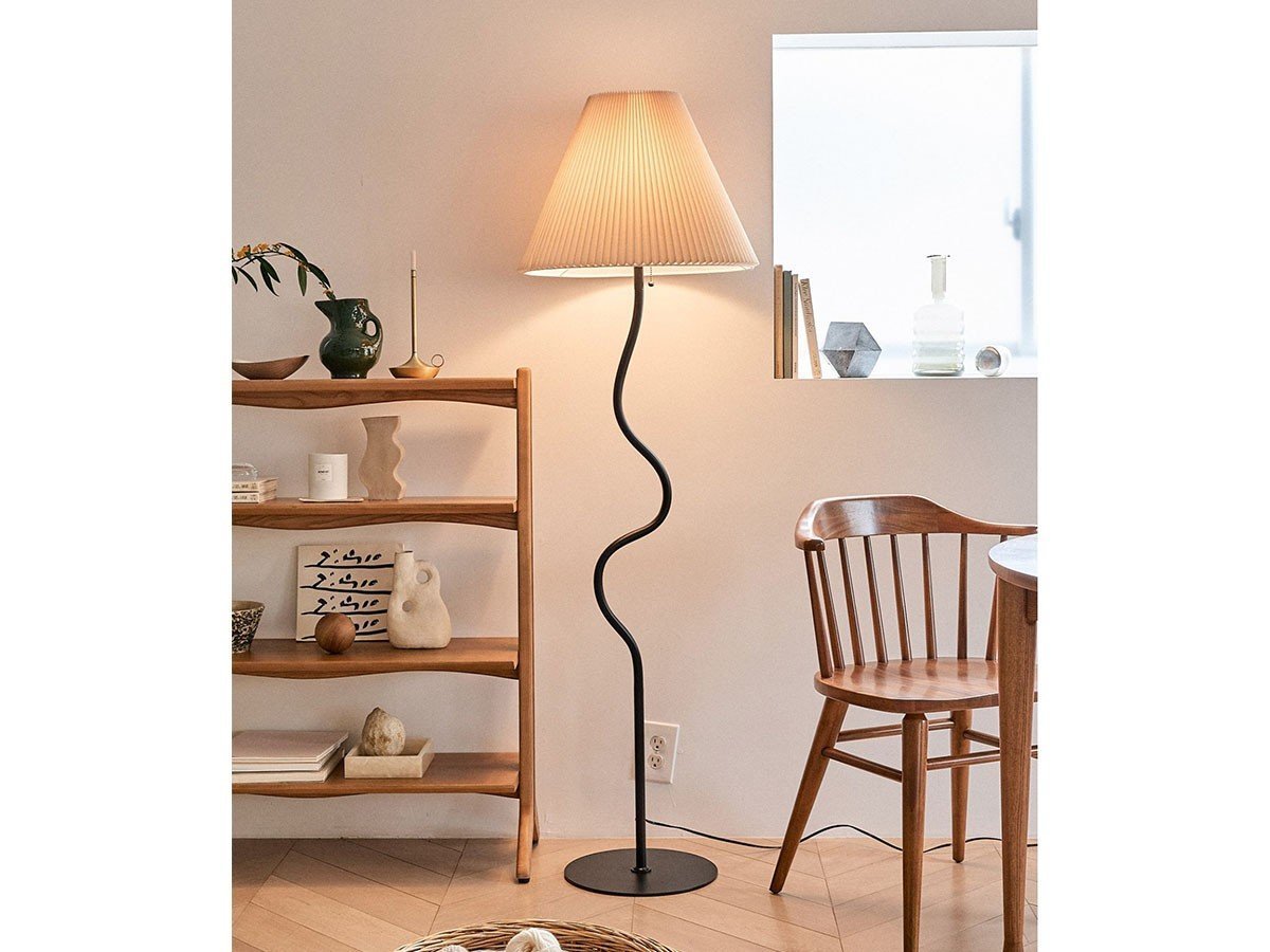 【ジャーナルスタンダード ファニチャー/journal standard Furniture / GOODS】のWAVY FLOOR LAMP / ウェービー フロアランプ 人気、トレンドファッション・服の通販 founy(ファニー) 　送料無料　Free Shipping　シンプル　Simple　テクスチャー　Texture　フォルム　Form　フレーム　Flame　ホーム・キャンプ・アウトドア・お取り寄せ　Home,Garden,Outdoor,Camping Gear　家具・インテリア　Home Furniture & Interior. Stylish & Functional Living Spaces　ライト・照明　Lighting & Light Fixtures　フロアライト・スタンドライト　Floor Light/Stand Light　other-5|ID: prp329100003458510 ipo3291000000031488592