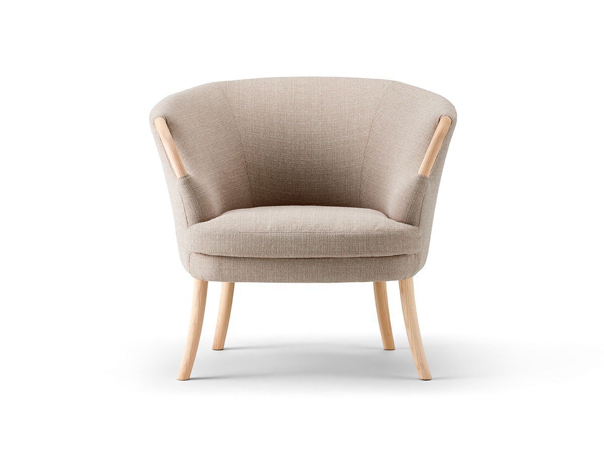 【エレガンス/ELEGANCE / GOODS】のLOUNGE CHAIR / ラウンジチェア インテリア・キッズ・メンズ・レディースファッション・服の通販 founy(ファニー) 　送料無料　Free Shipping　スマート　Smart, Elegant　フォルム　Silhouette, Form　ラウンド　Round, Round Neck　ホーム・キャンプ・アウトドア・お取り寄せ　Home Living / Home & Lifestyle / Camping Gear / Outdoor Camping　家具・インテリア　Home Furniture & Interior. Stylish & Functional Living Spaces　チェア・椅子　Seating & Chairs　ラウンジチェア・リクライナー　Lounge Chairs / Recliners　張地:ファブリック N1(基本色)、フレーム:ソープ|ID: prp329100003497491 ipo3291000000033331142